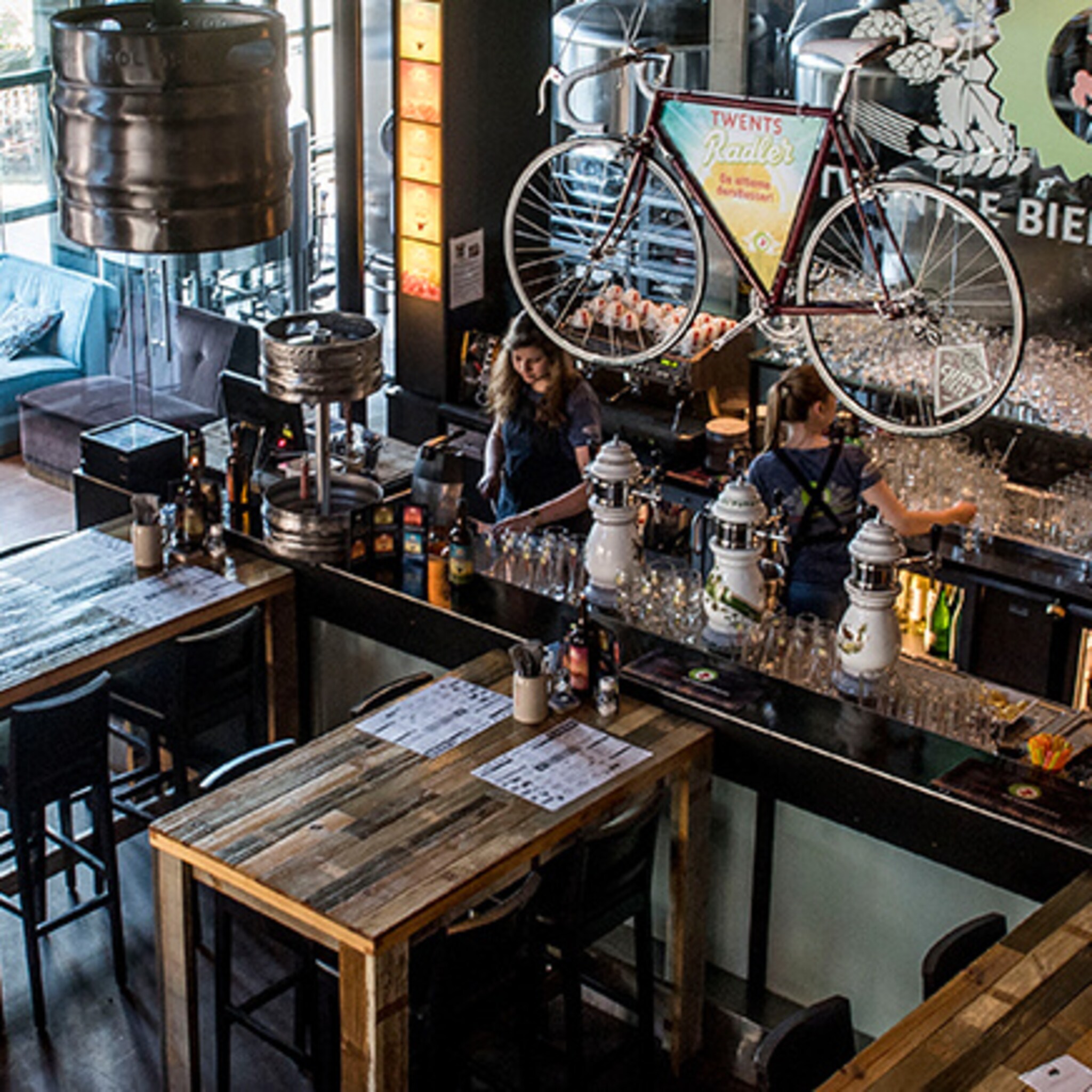 twentse bierbrouwerij begint eigen koffiemerk