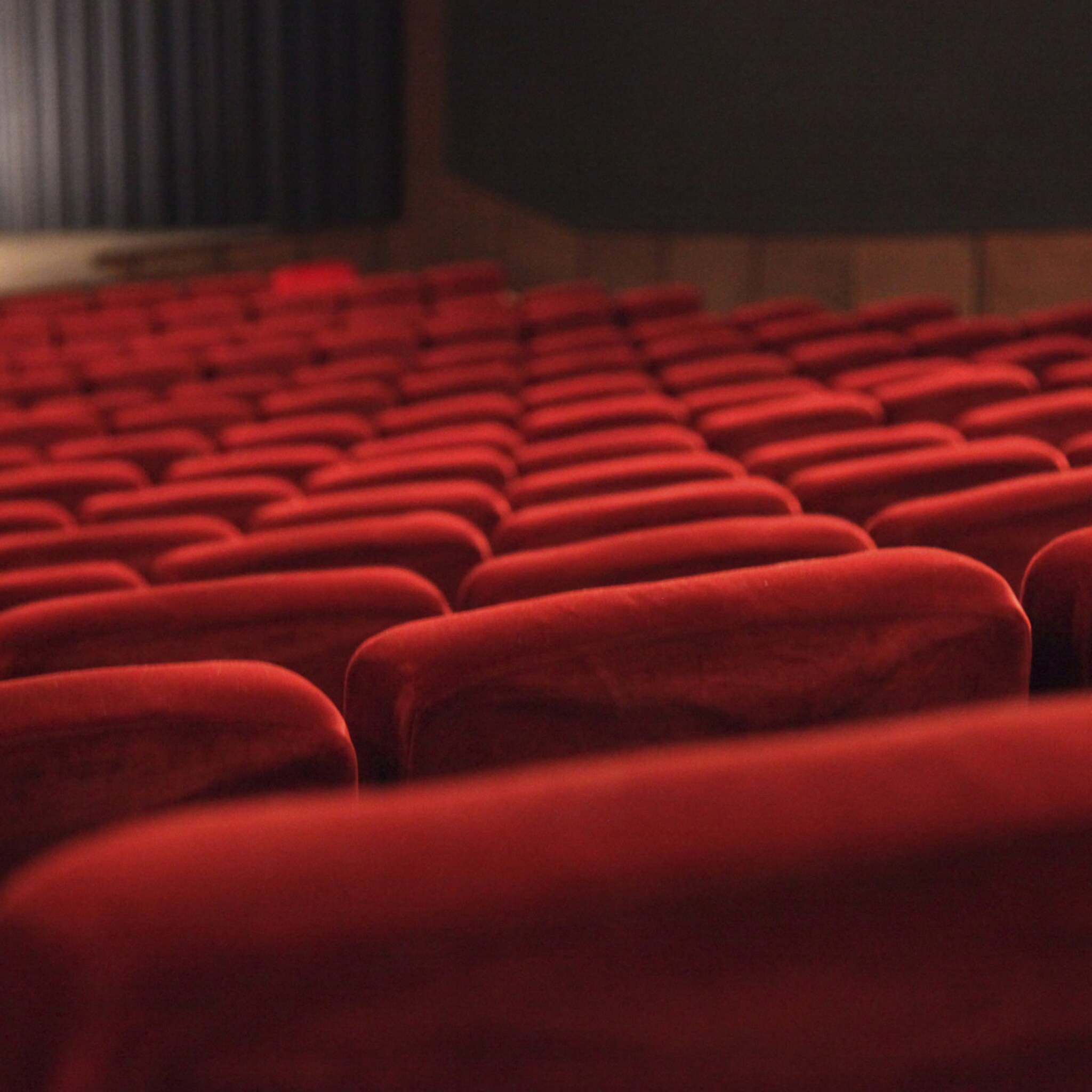 bioscoop met theater en kroeg in tubbergen