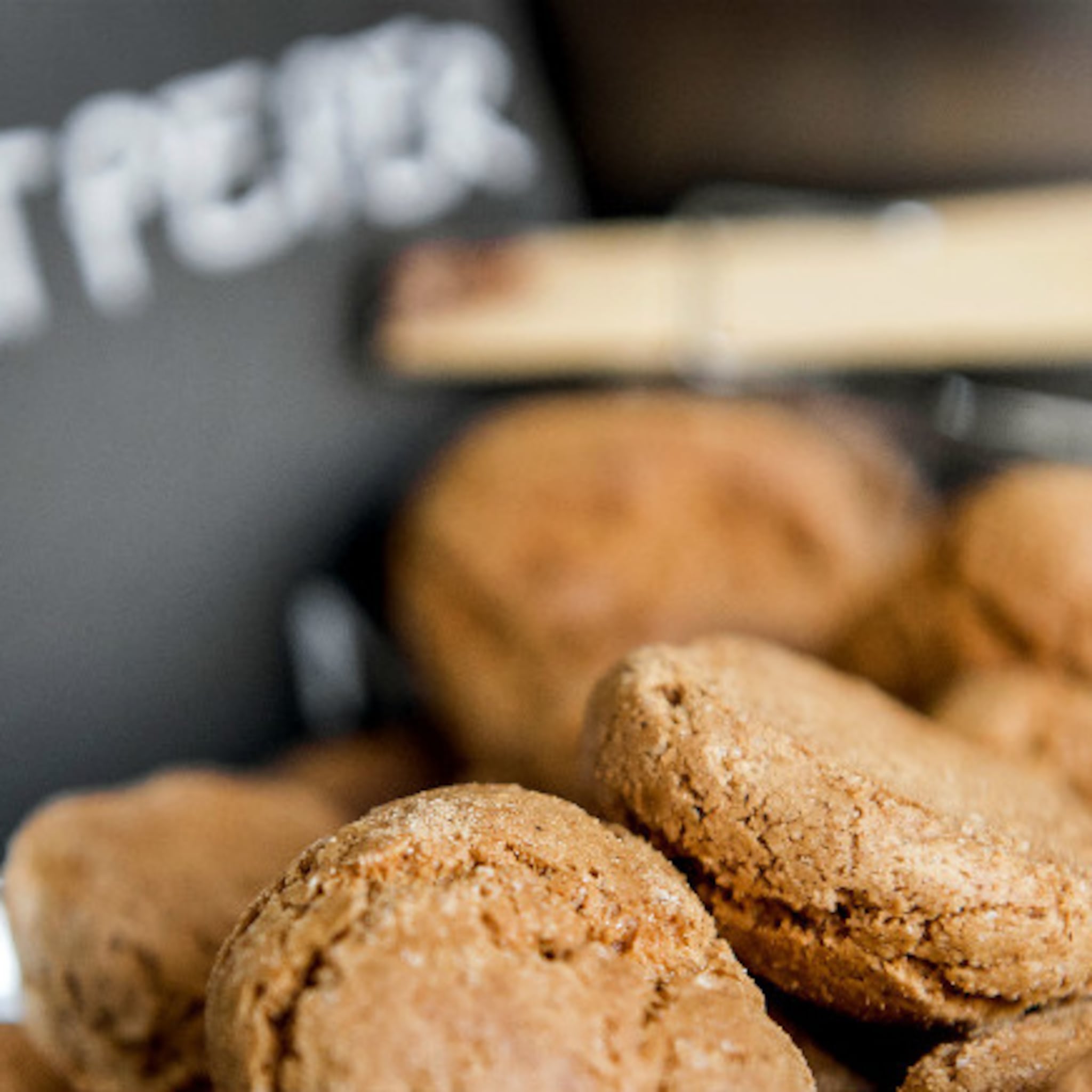 tijdelijke pepernotenwinkel van delft grote hit in nijmegen