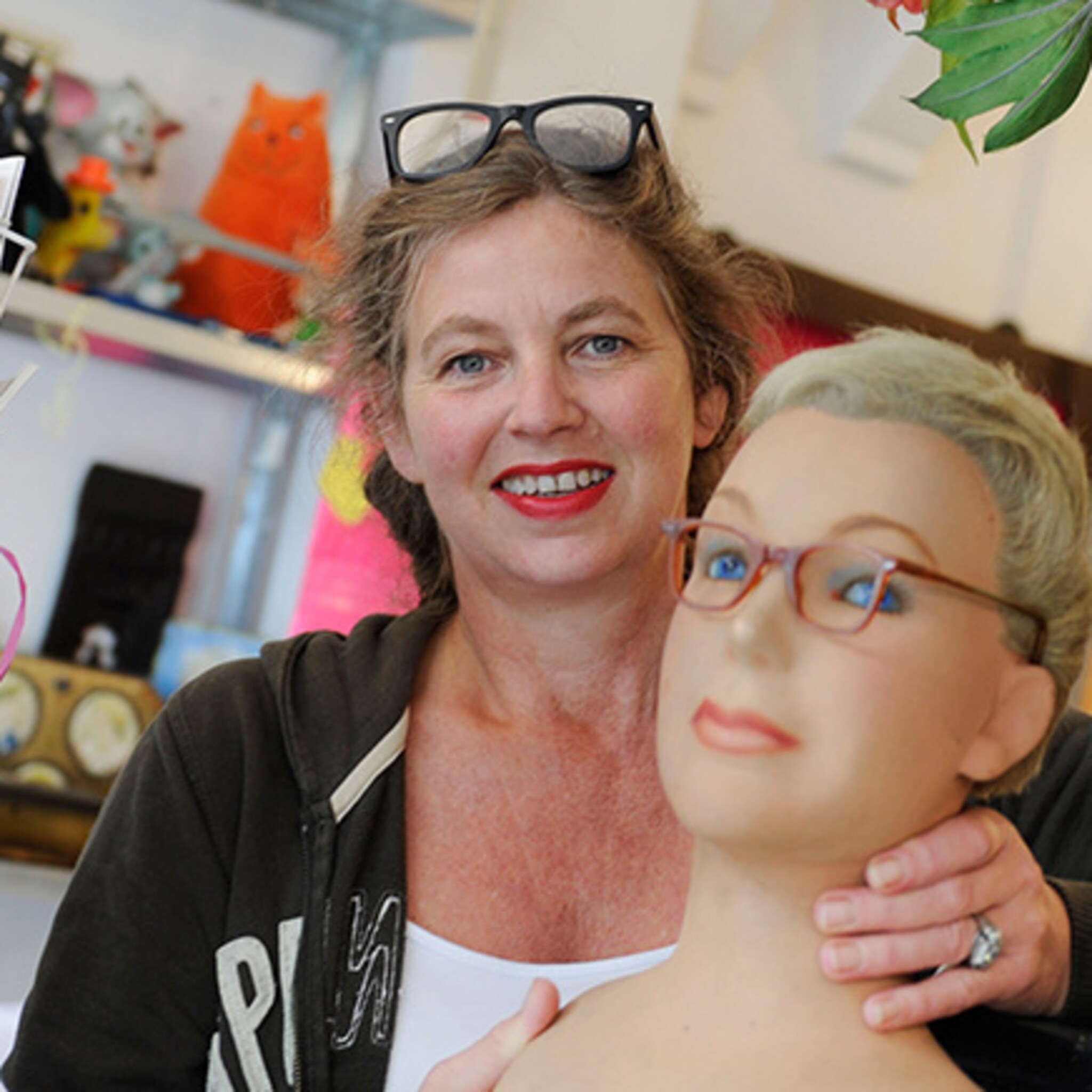 alice uit enschede verkoopt alleen spullen die hebben geleefd