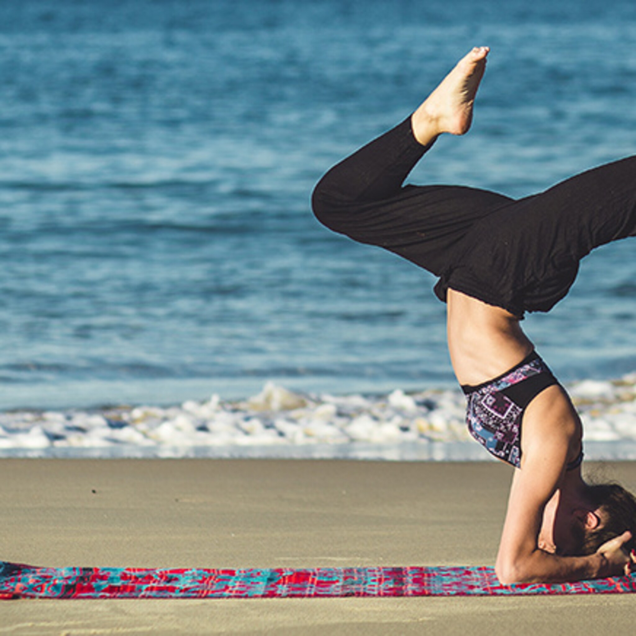 van kantoorklerk naar eigen yogaschool