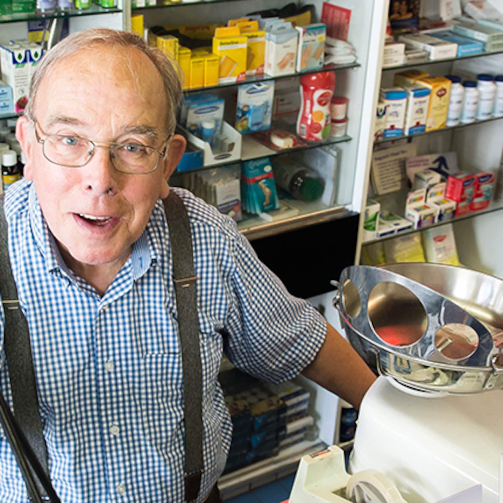 al ruim 60 jaar in de drogisterij maar joep is nog niet klaar