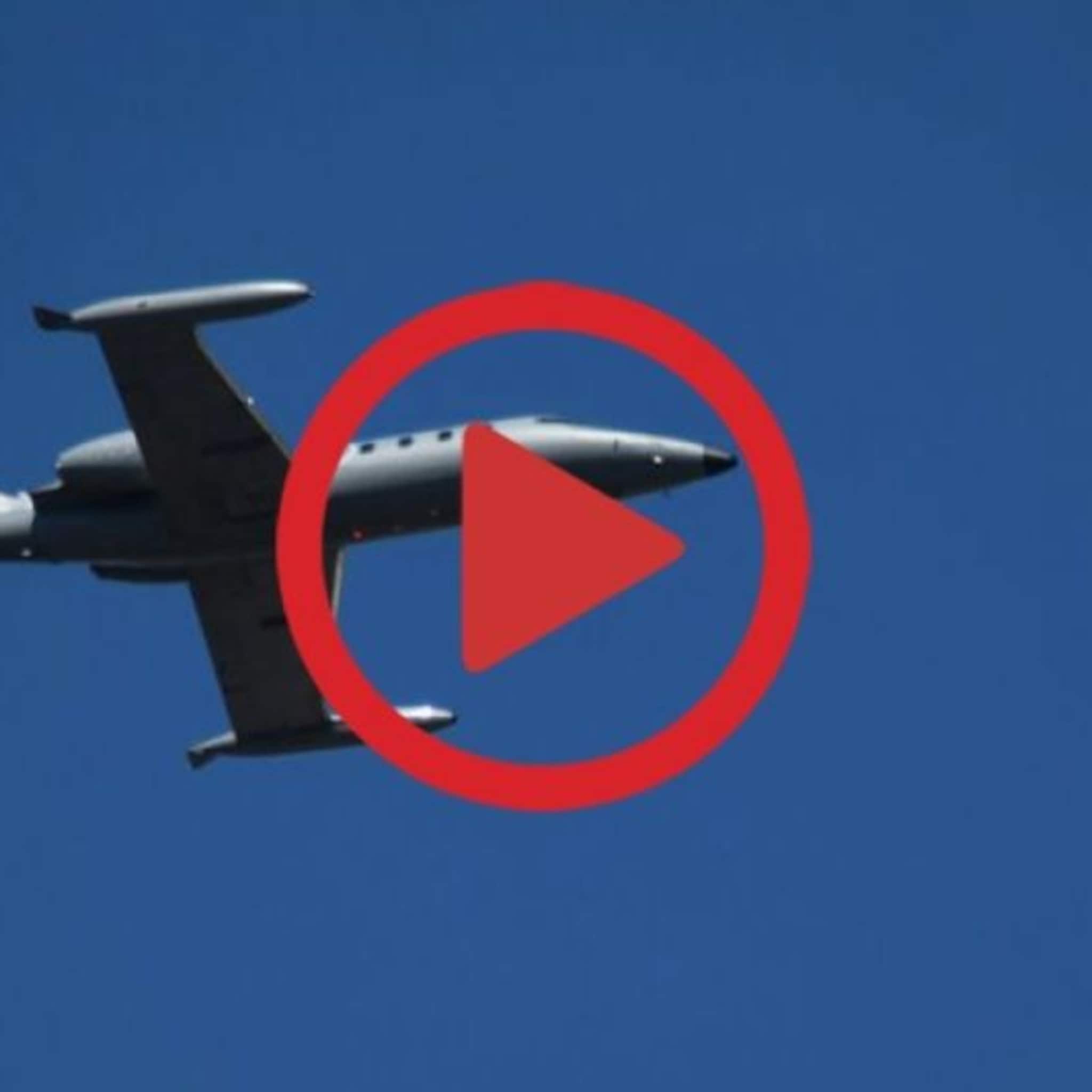 vliegtuig raast laag over twente voor test thales radar