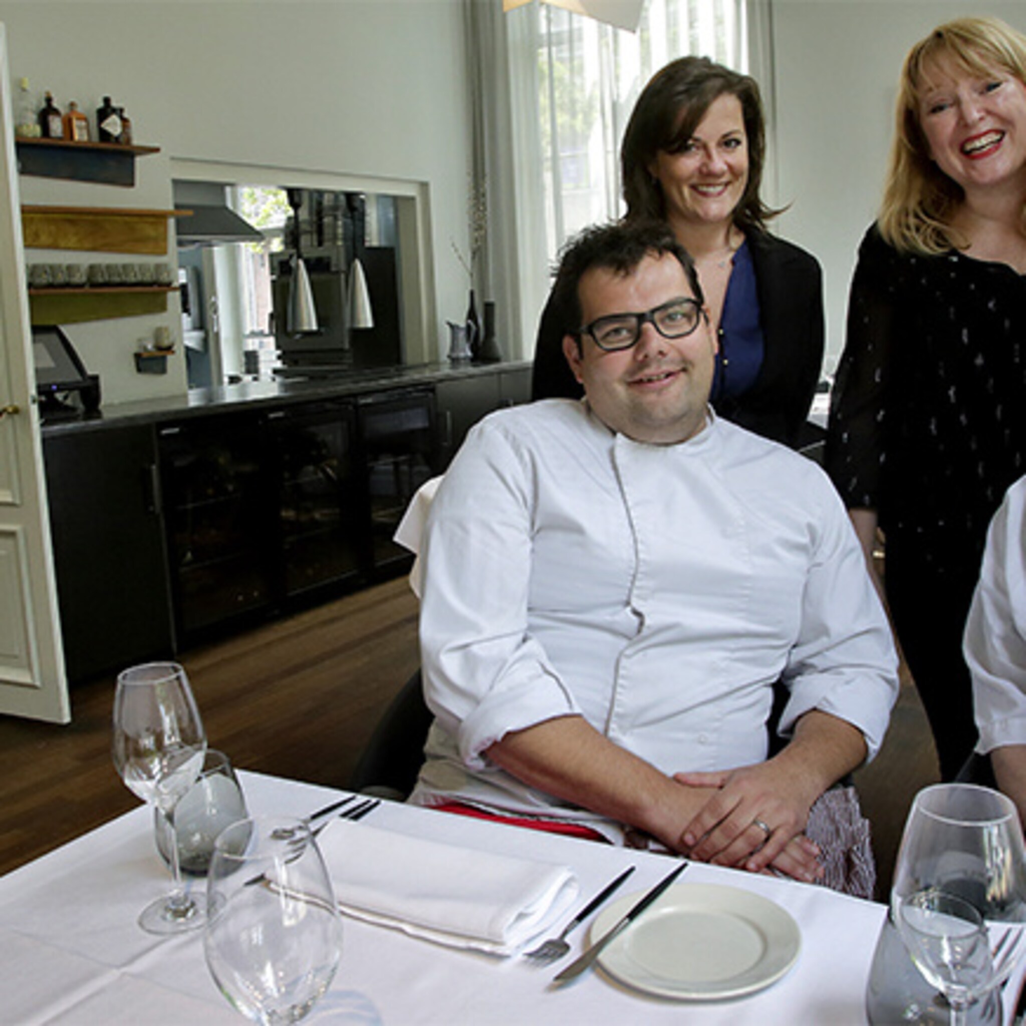 delicees verslaat het ene na het andere restaurant
