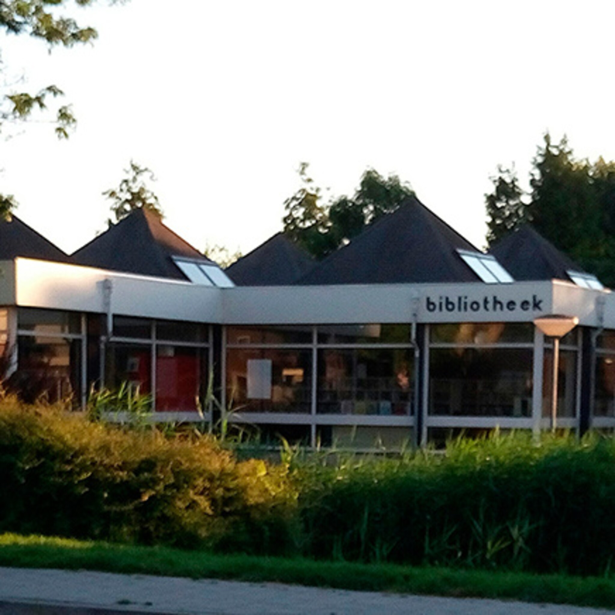 faam vermogensmanagement koopt bibliotheekpand kapelle