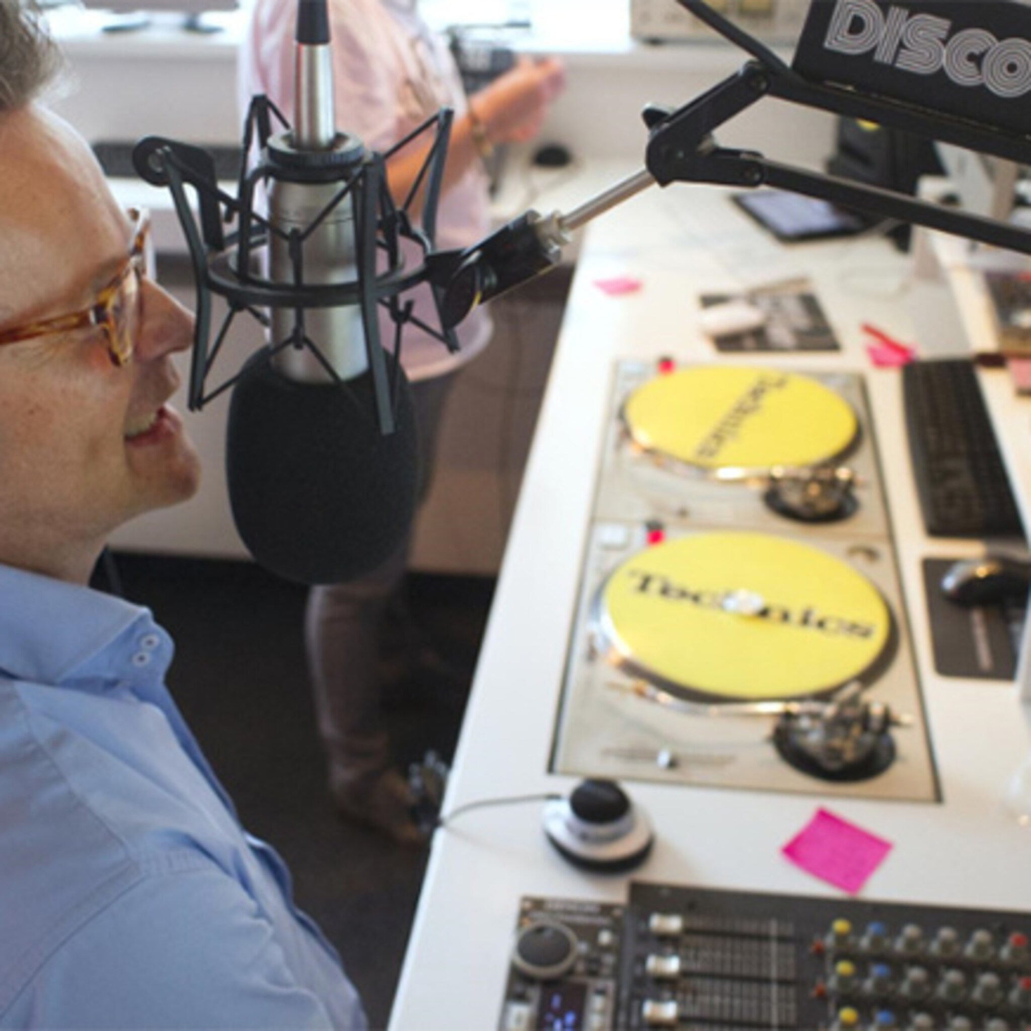 super disco radiomakers trots op hun wereldwijde bereik