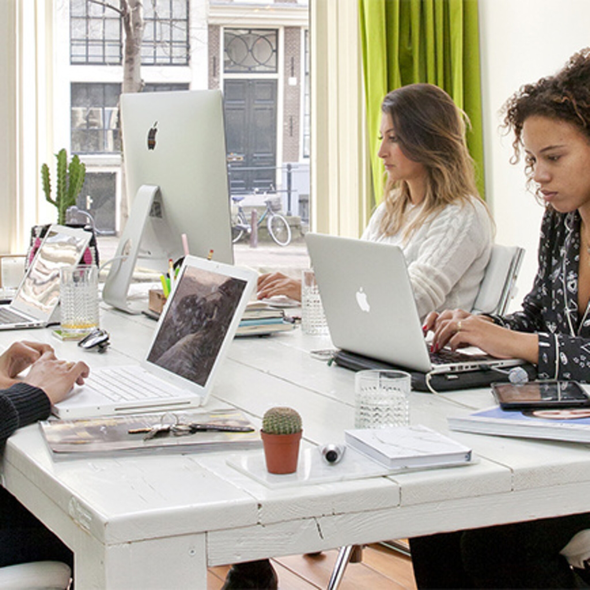 hashtag workmode in de rij voor een hippe werkplek