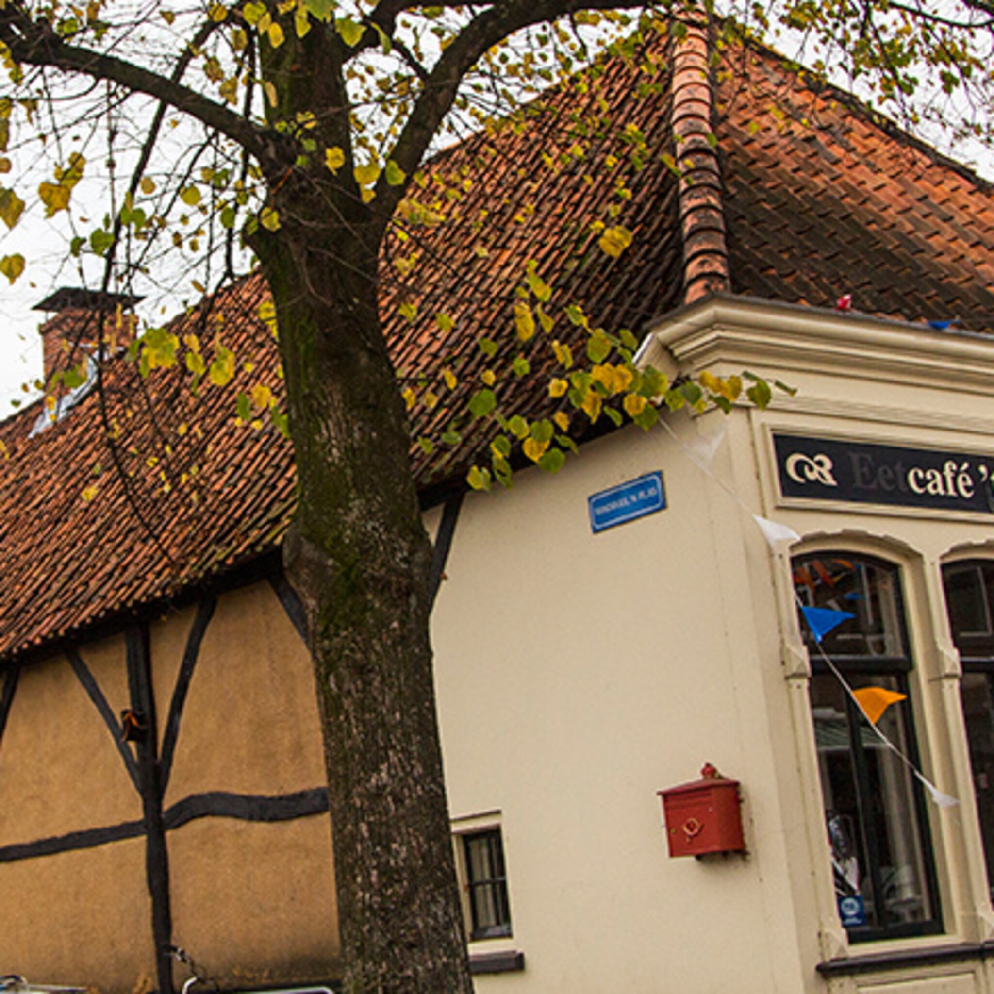 heropening oudste kroeg van hengelo duurt nog even