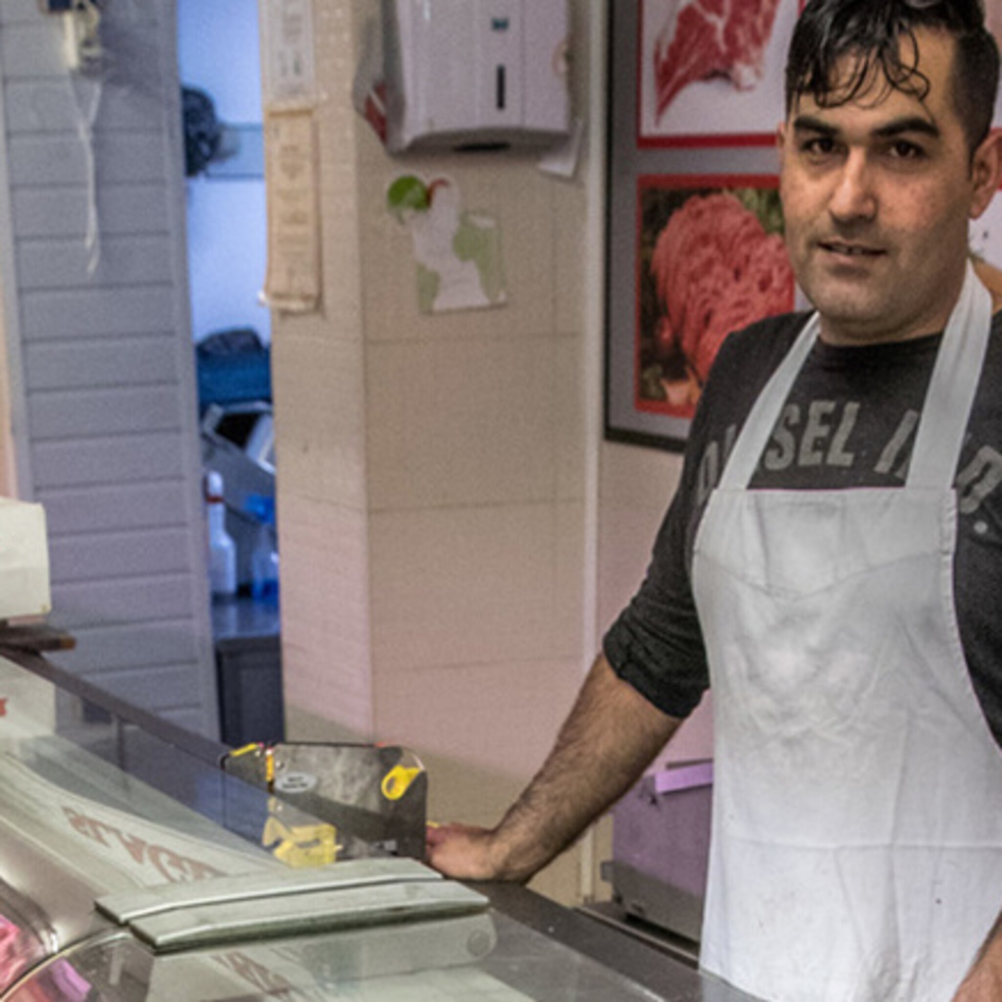 turkse supermarkt in zwolle viert het suikerfeest