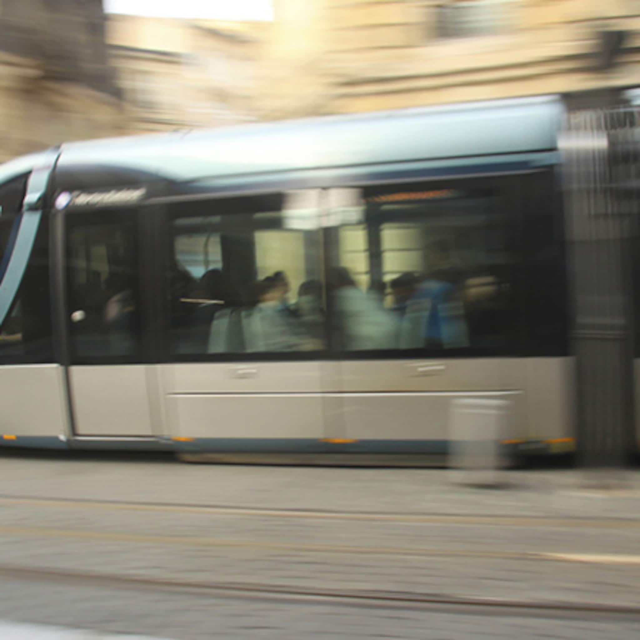 promotietram brengt jaar lang de boodschap van enschede in essen