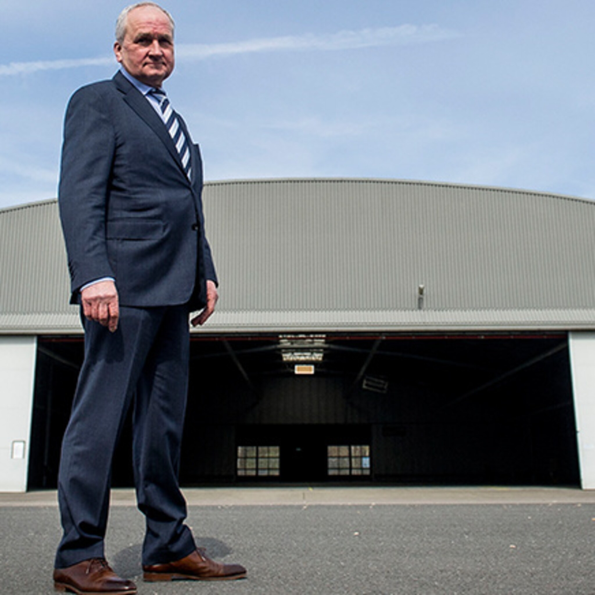 ondernemer van eck geeft vliegveld twenthe nieuw gezicht