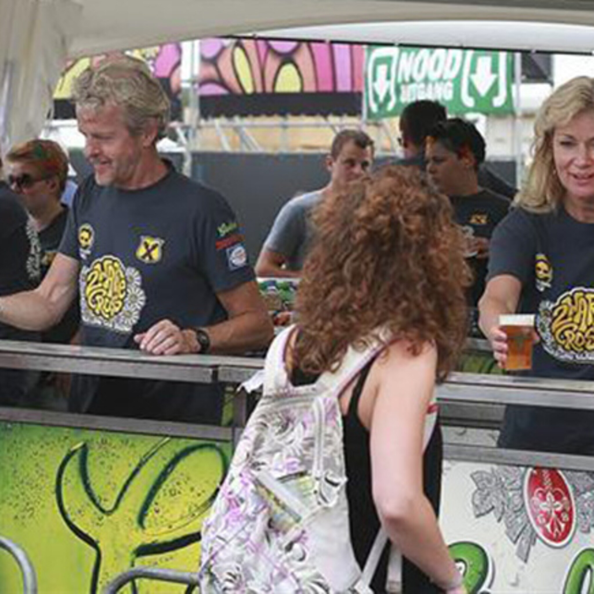 grolsch en zwarte cross gaan samen kredieten verstrekken