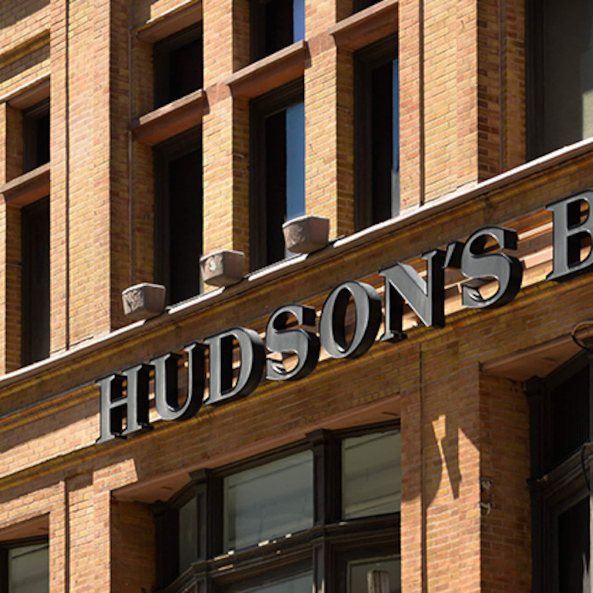 zwolse hudson s bay het walhalla voor cosmeticafanaten