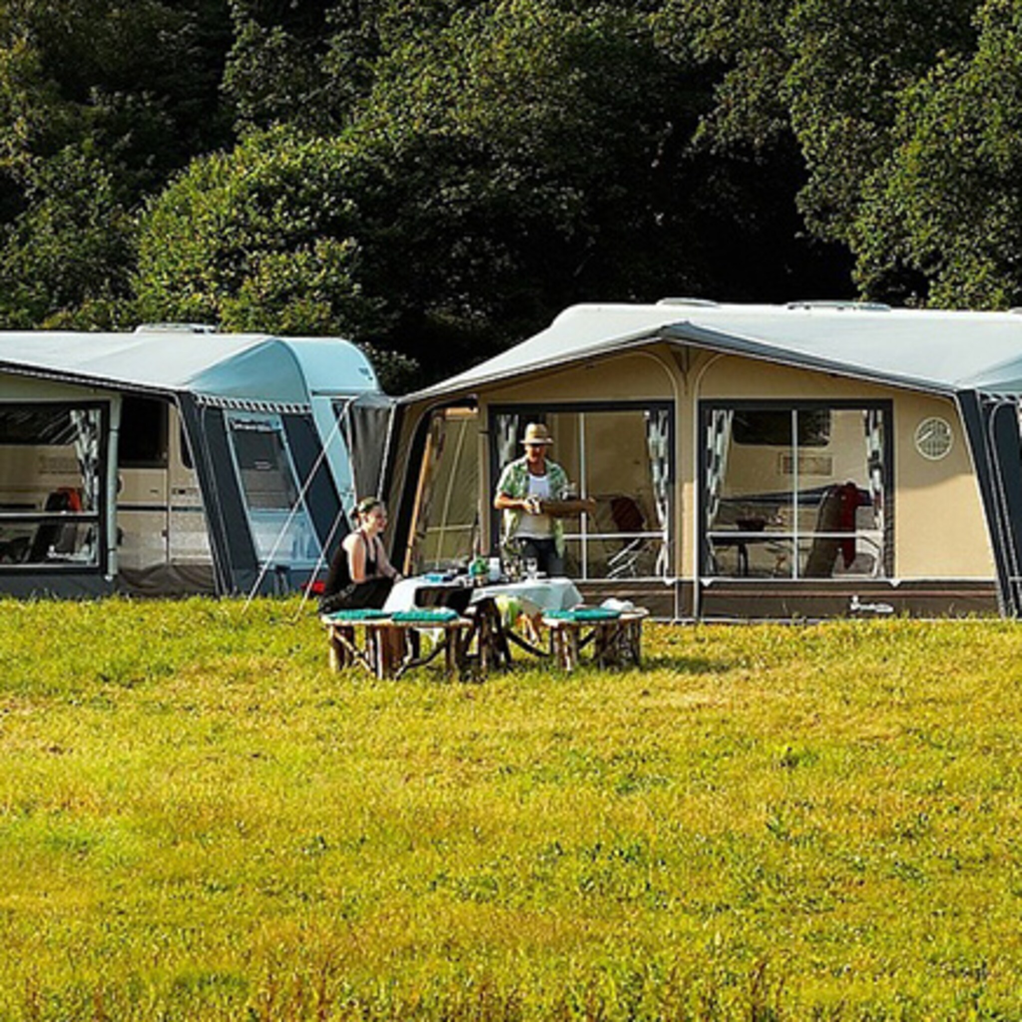 lente lacht camping toe