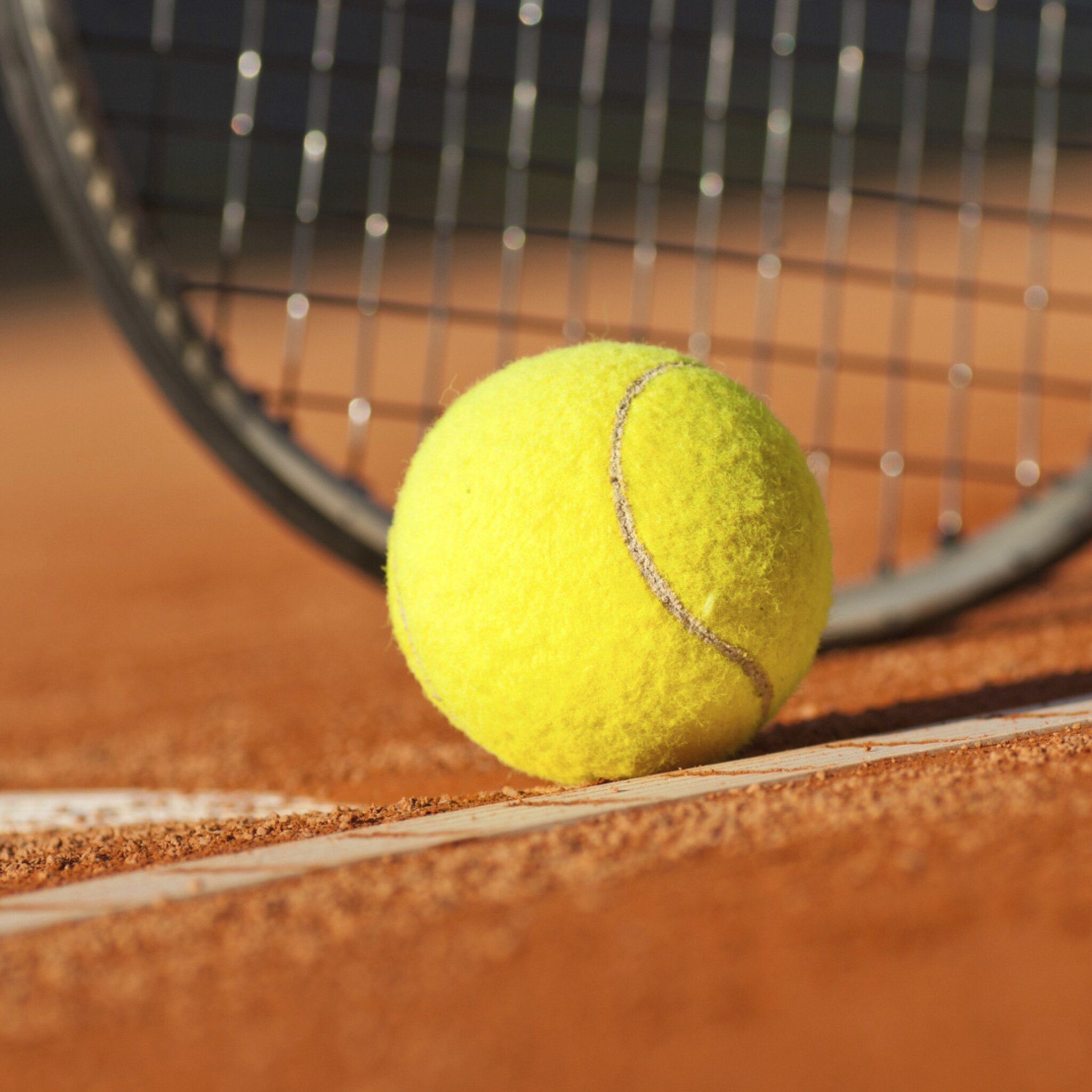 nieuwe eigenaren en verhuizing sportpaviljoen borne