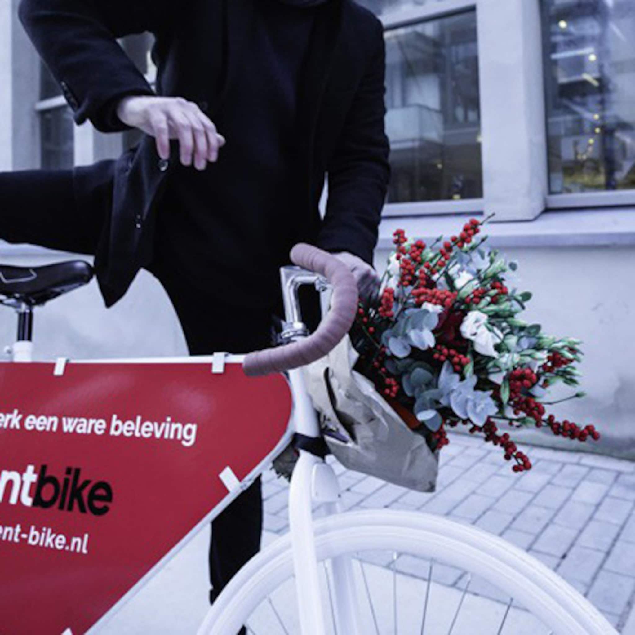 fietsen met reclame blijkt gat in de markt
