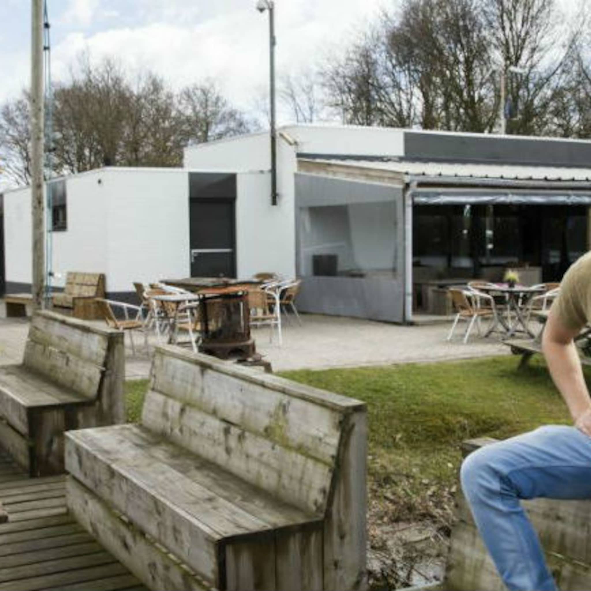 handelse waterskier gaat zelf rooye plas beheren