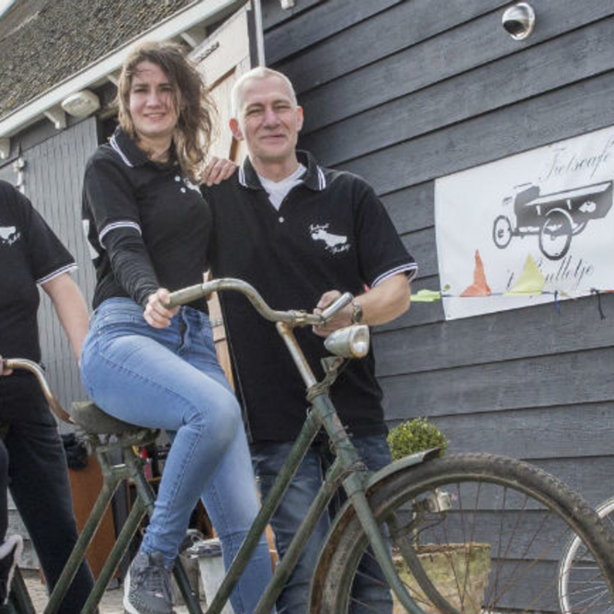 band plakken of iets drinken kan in fietscafe in waarde