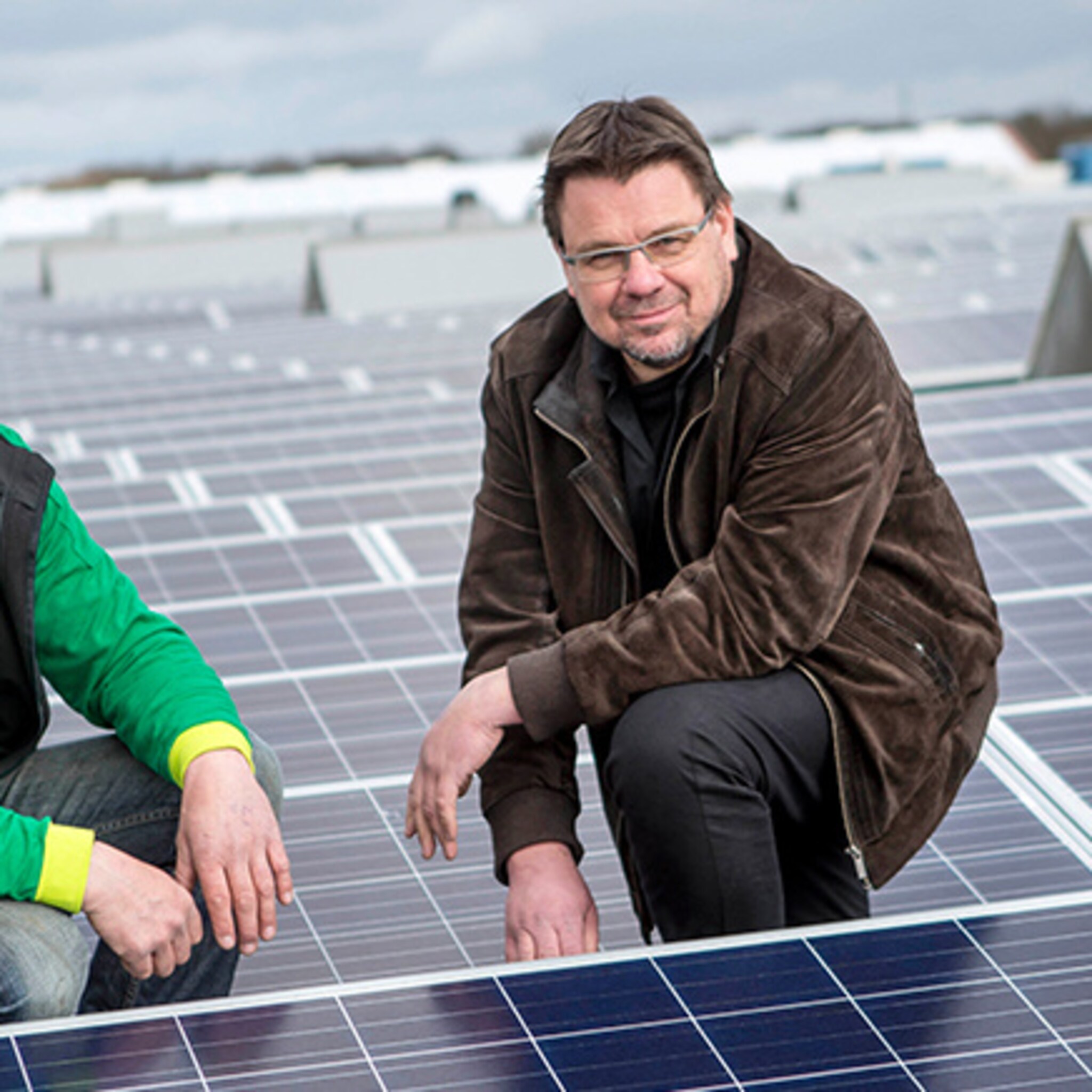 tuincentrum oosterik heeft zo n vijfduizend zonnepanelen op dak