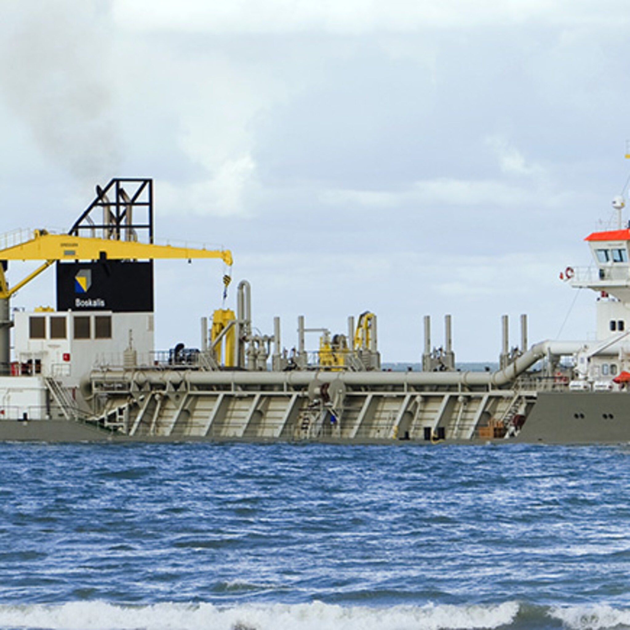 boskalis legt nieuwe eilanden aan voor kust indonesie