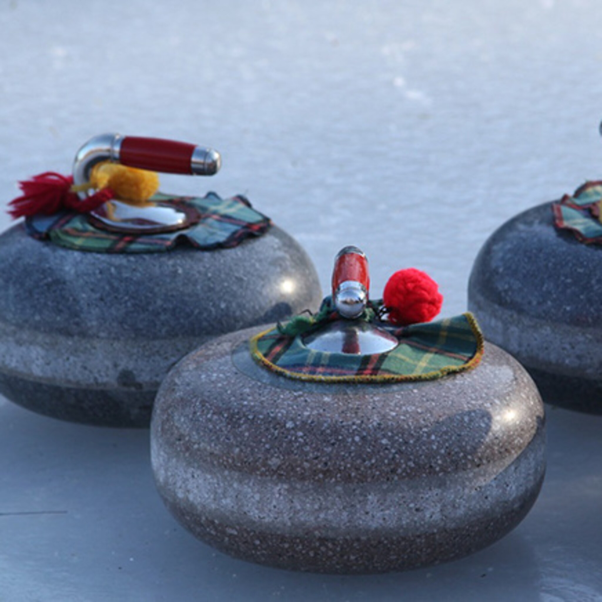 twents schoonmaakbedrijf gaat nederlands curlingteam sponsoren
