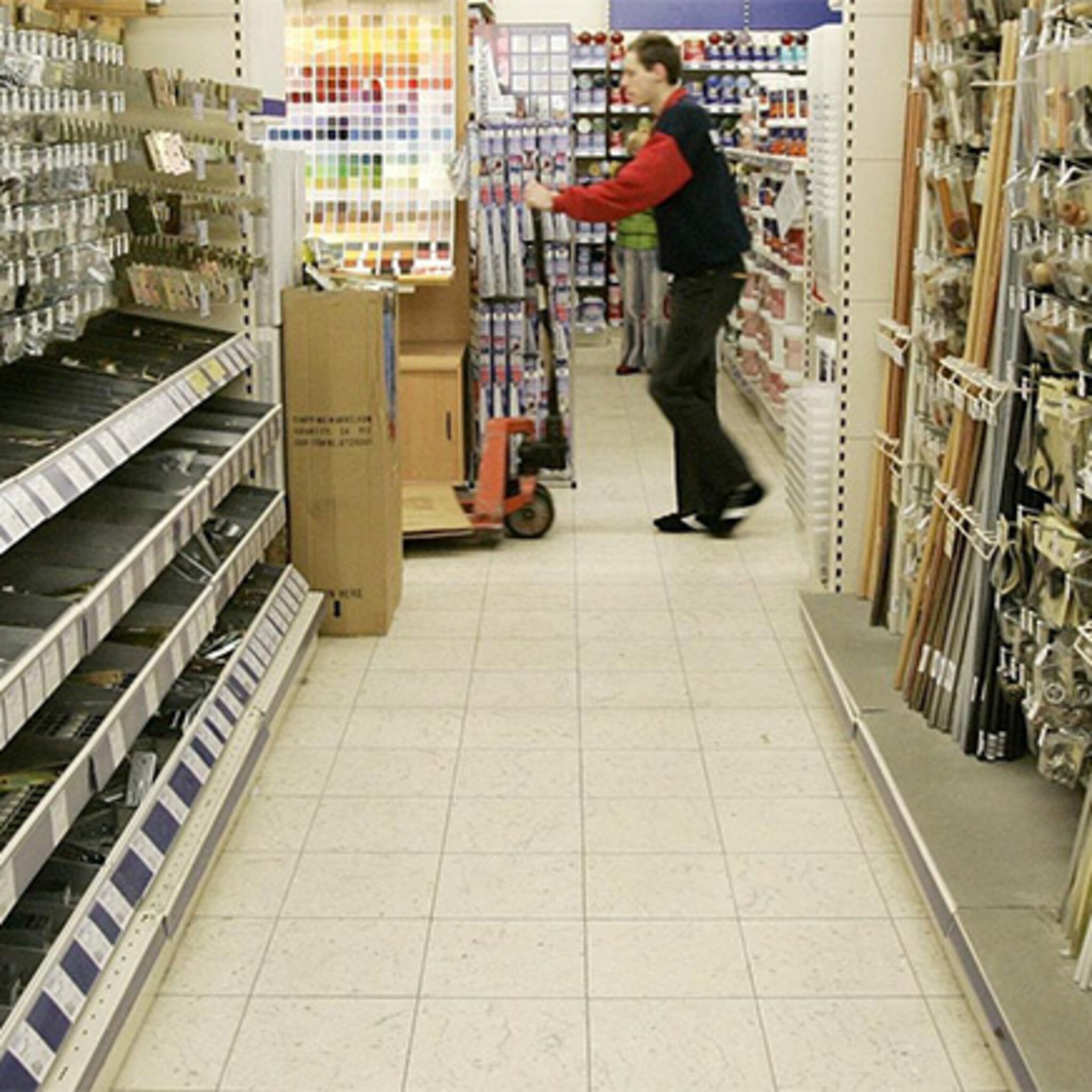 vrees voor winkelsluitingen bij komst megabouwmarkt ongegrond