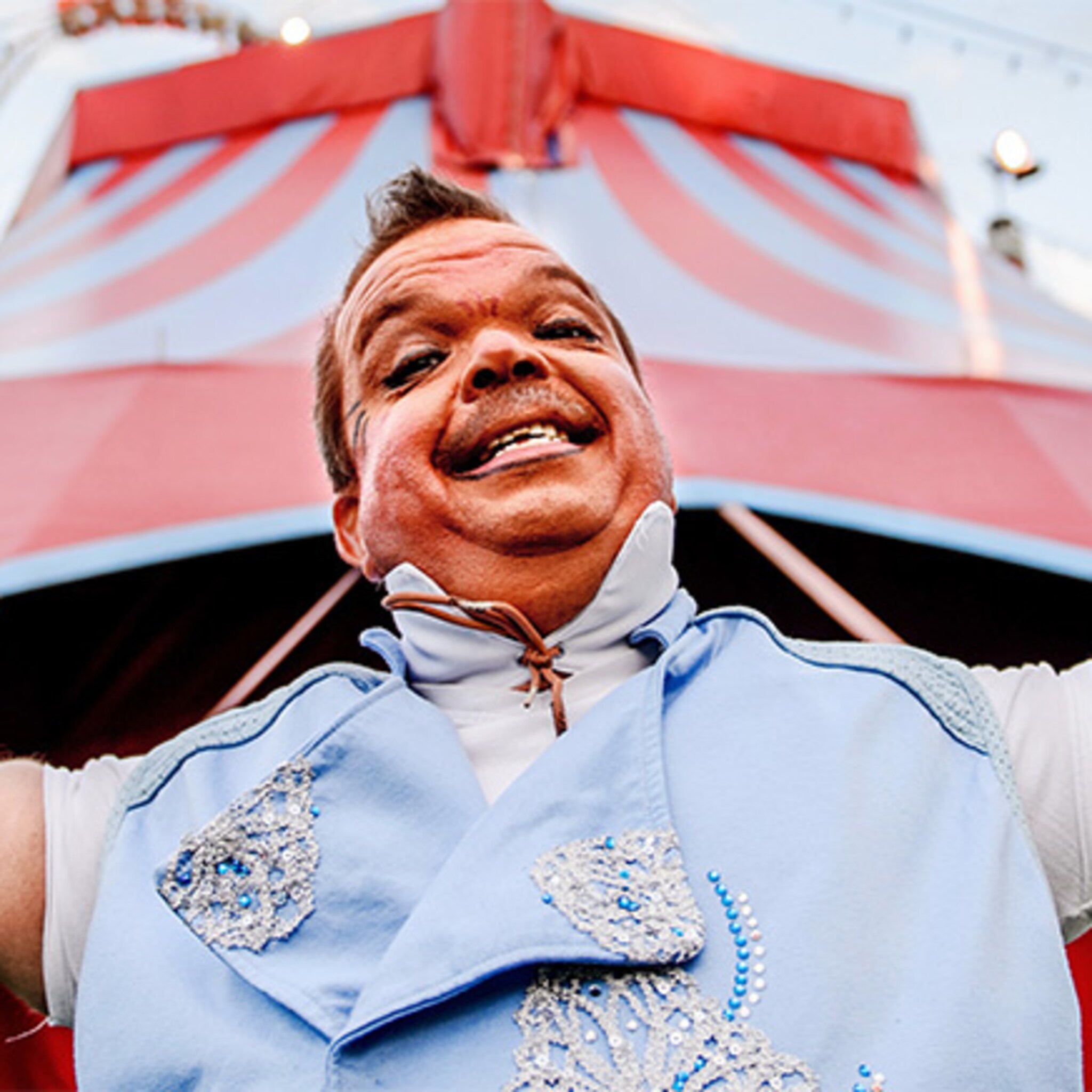 lithse ondernemer koopt en veilt boedel circus renz