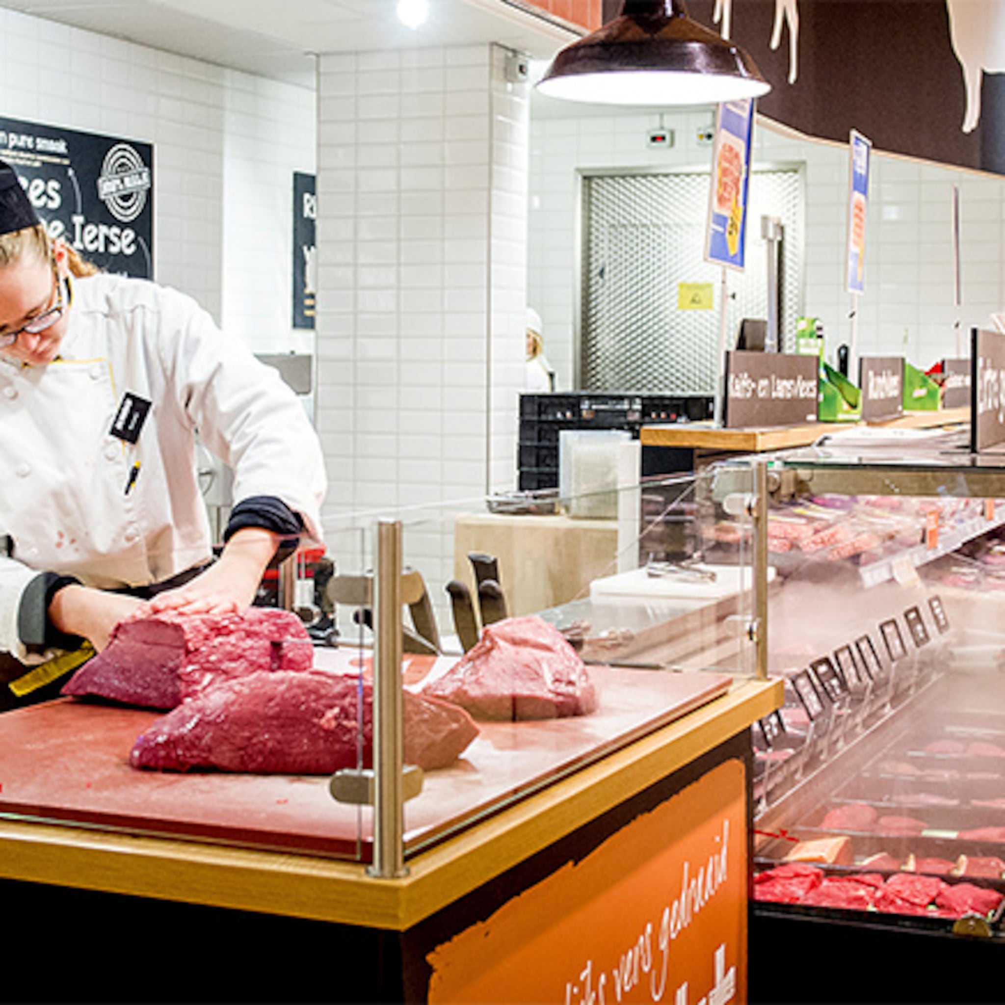 supermarkt lokt klanten met kreeft en bonbons