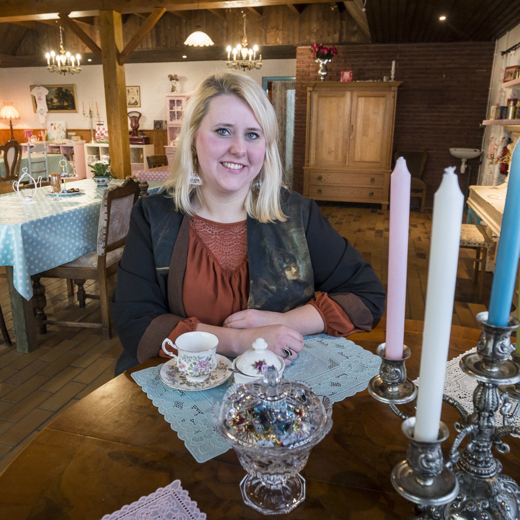 onderneemster julia wesselink uit weerselo opent hobbyatelier bij julia