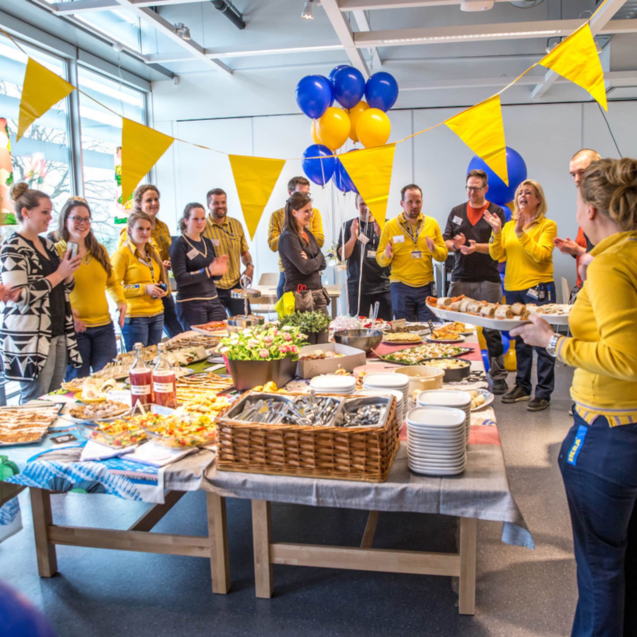 ikea zwolle 1 6 miljoen bezoekers in jaar tijd