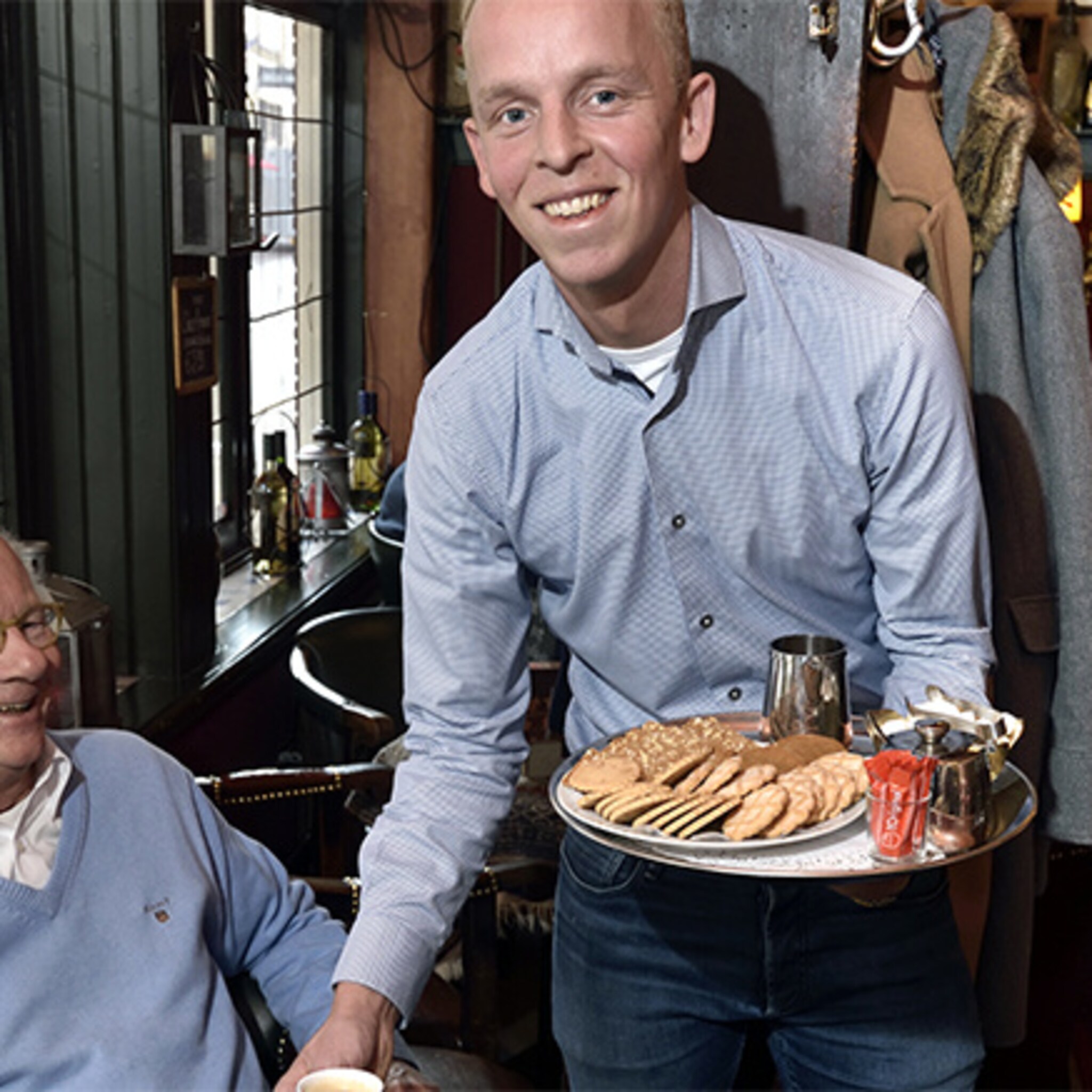 op 20 jarige leeftijd was ik cafe eigenaar