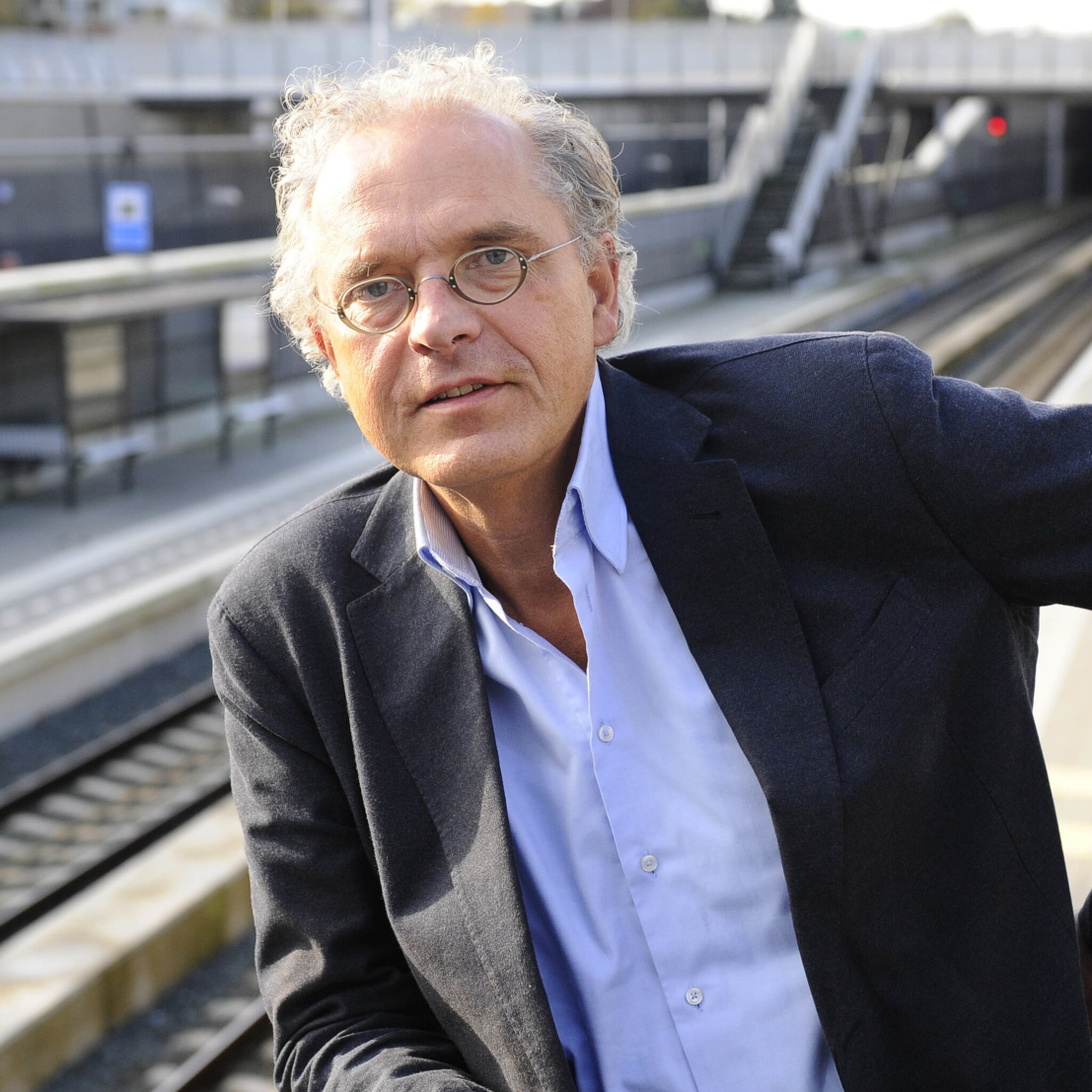 adriaan visser volgt leo hegeman op als algemeen directeur hegeman bouw en infra