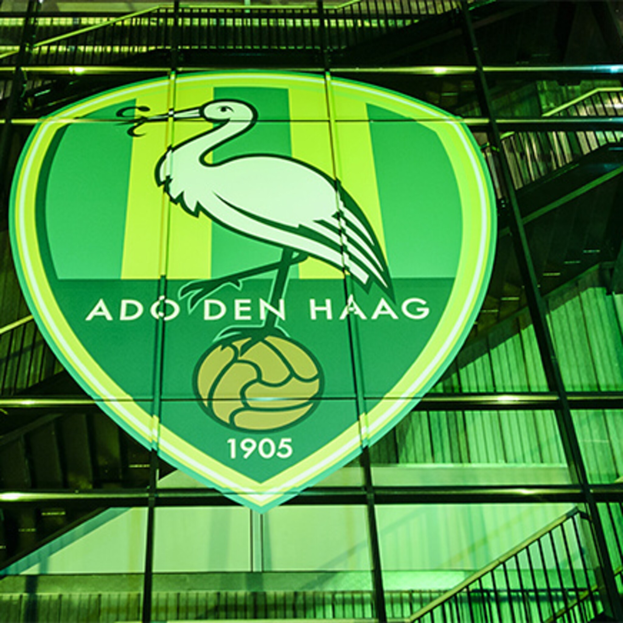 ado diep in de rode cijfers
