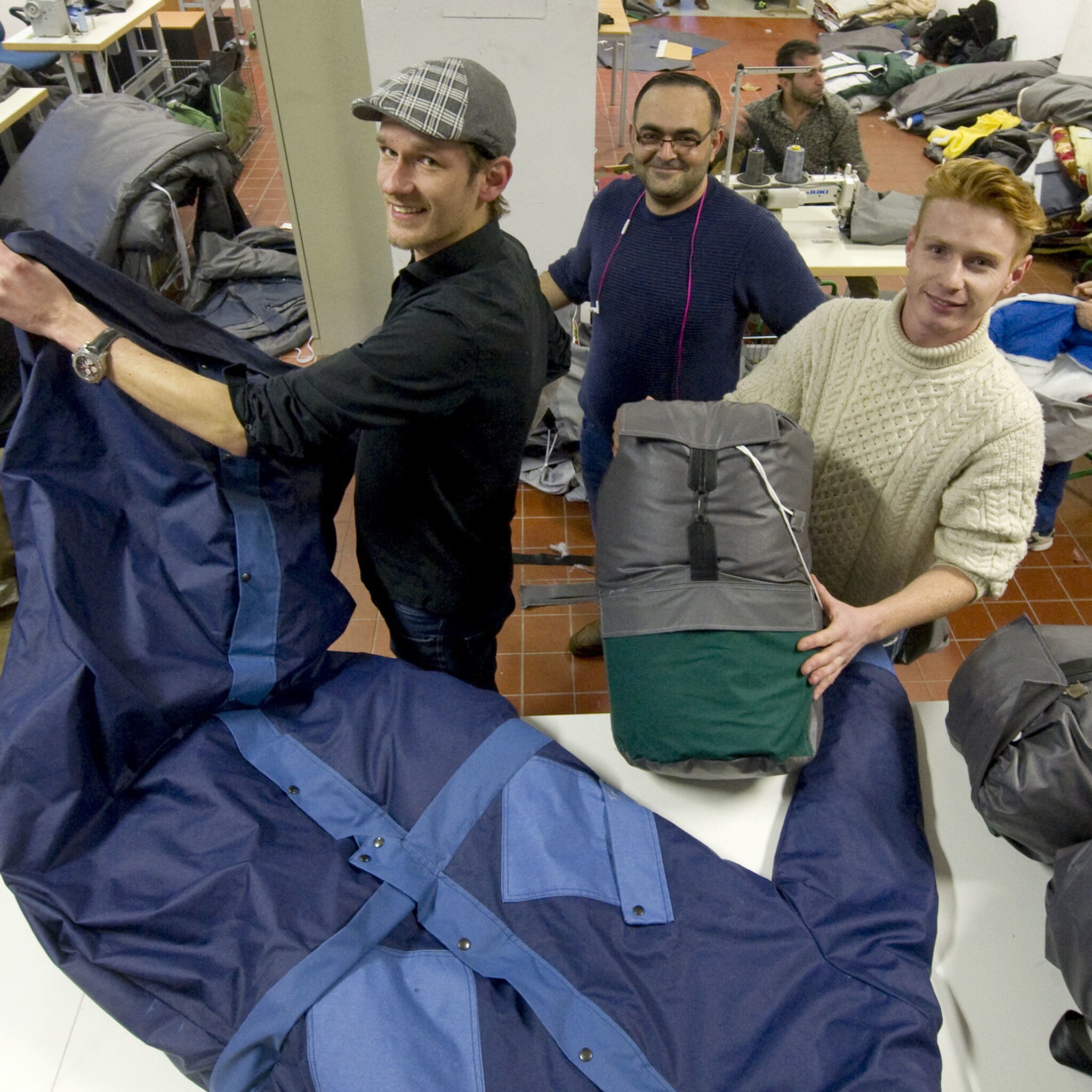 amsterdamse zwervers krijgen sheltersuit uit enschede