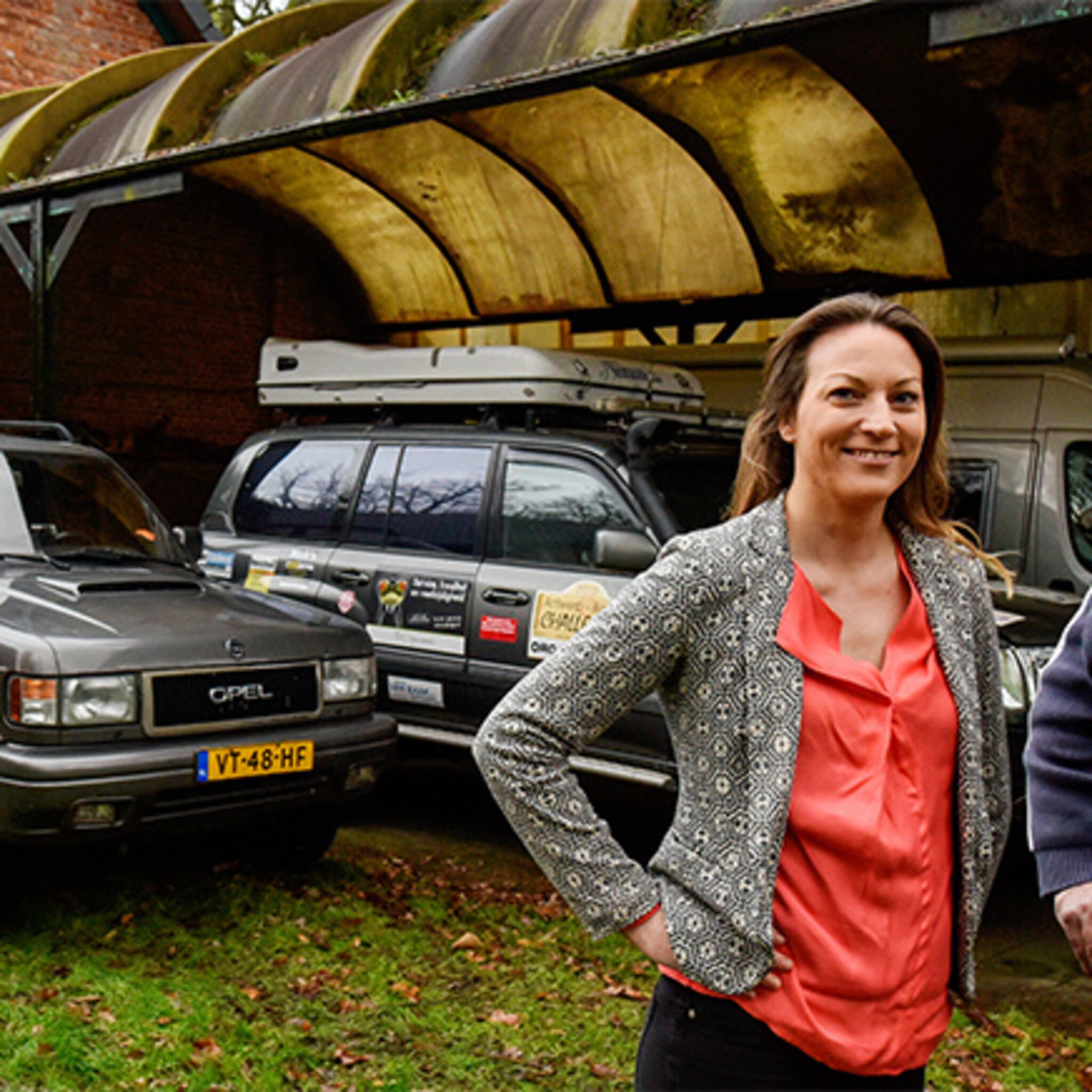 in oude auto s dwars door sahara