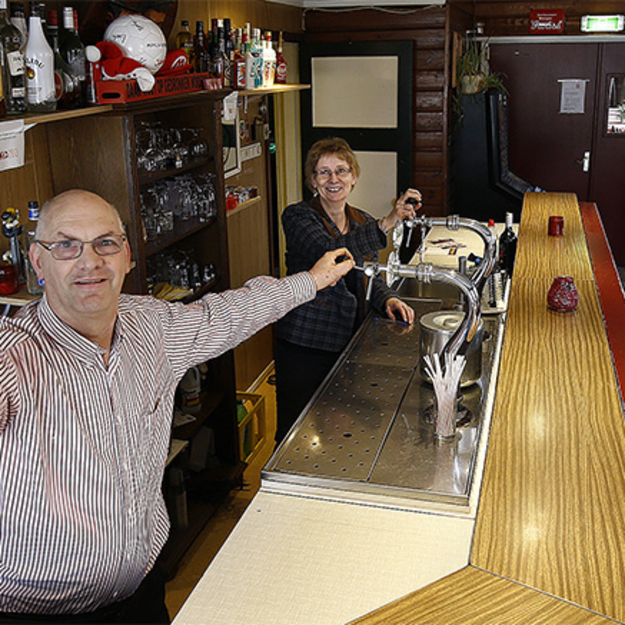 bar dicht en bassets fokken