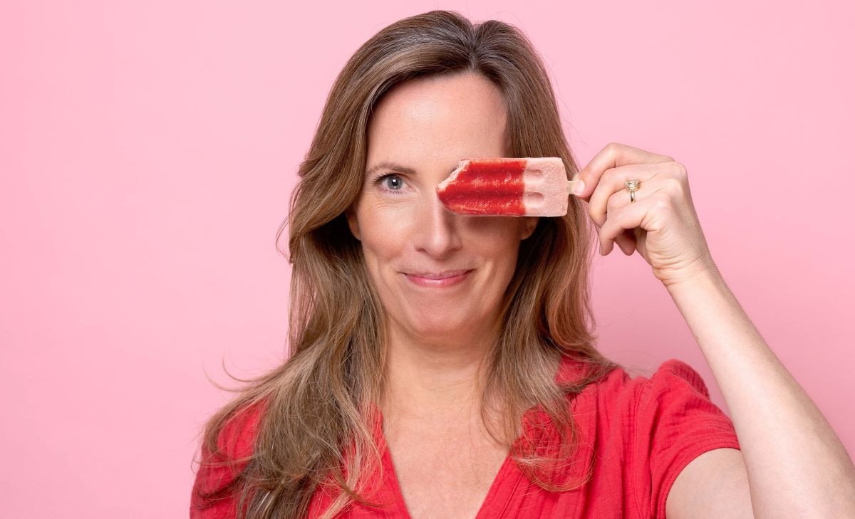 Nina Kamp: ,,Zodra mensen ons ijsje proeven, zie je iets veranderen in hun gezichtsuitdrukking.'' Foto: The Nice Company