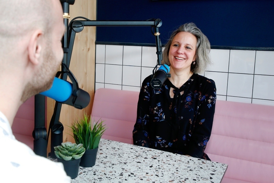 Anne Hardon in gespek met juryvoorzitter Niels Meijssen. Foto: Ruud Voets.