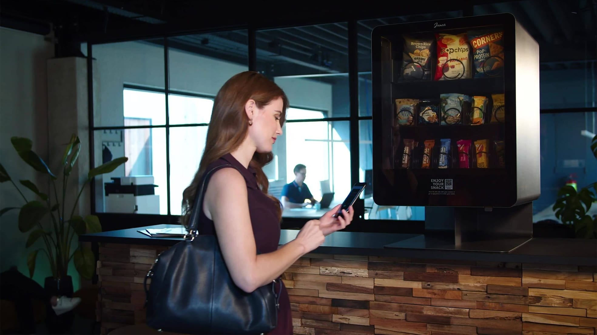 De Junea is volgens Bas Smit de eerste compacte selfservice-automaat die geschikt is voor iedere locatie. Foto: Junea