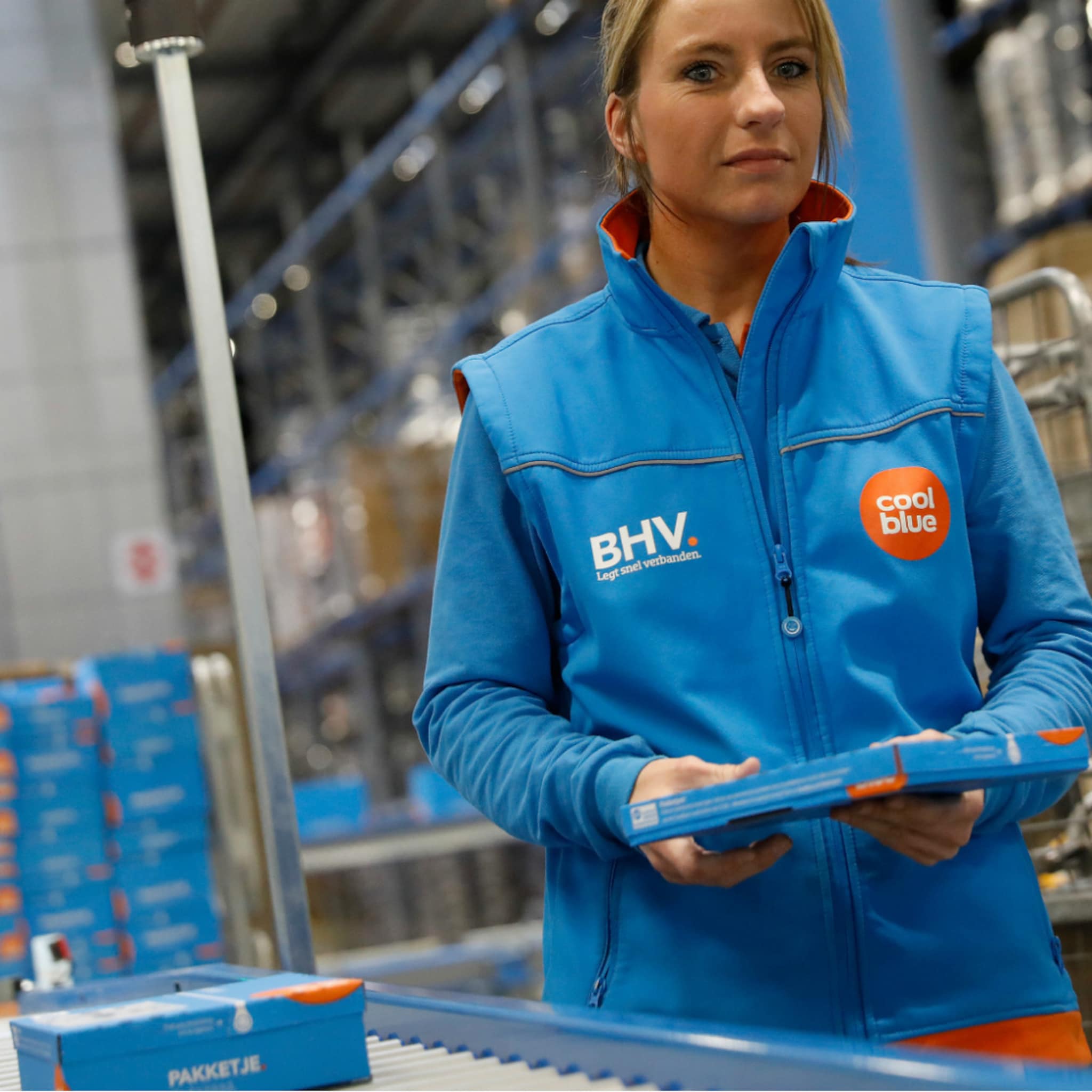 gekte in pakkettenland neemt alleen maar toe webshops breken records