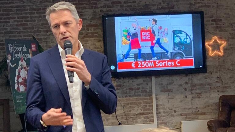 Michiel Muller tijdens de persconferentie in het hoofdkantoor van Picnic, in Amsterdam.