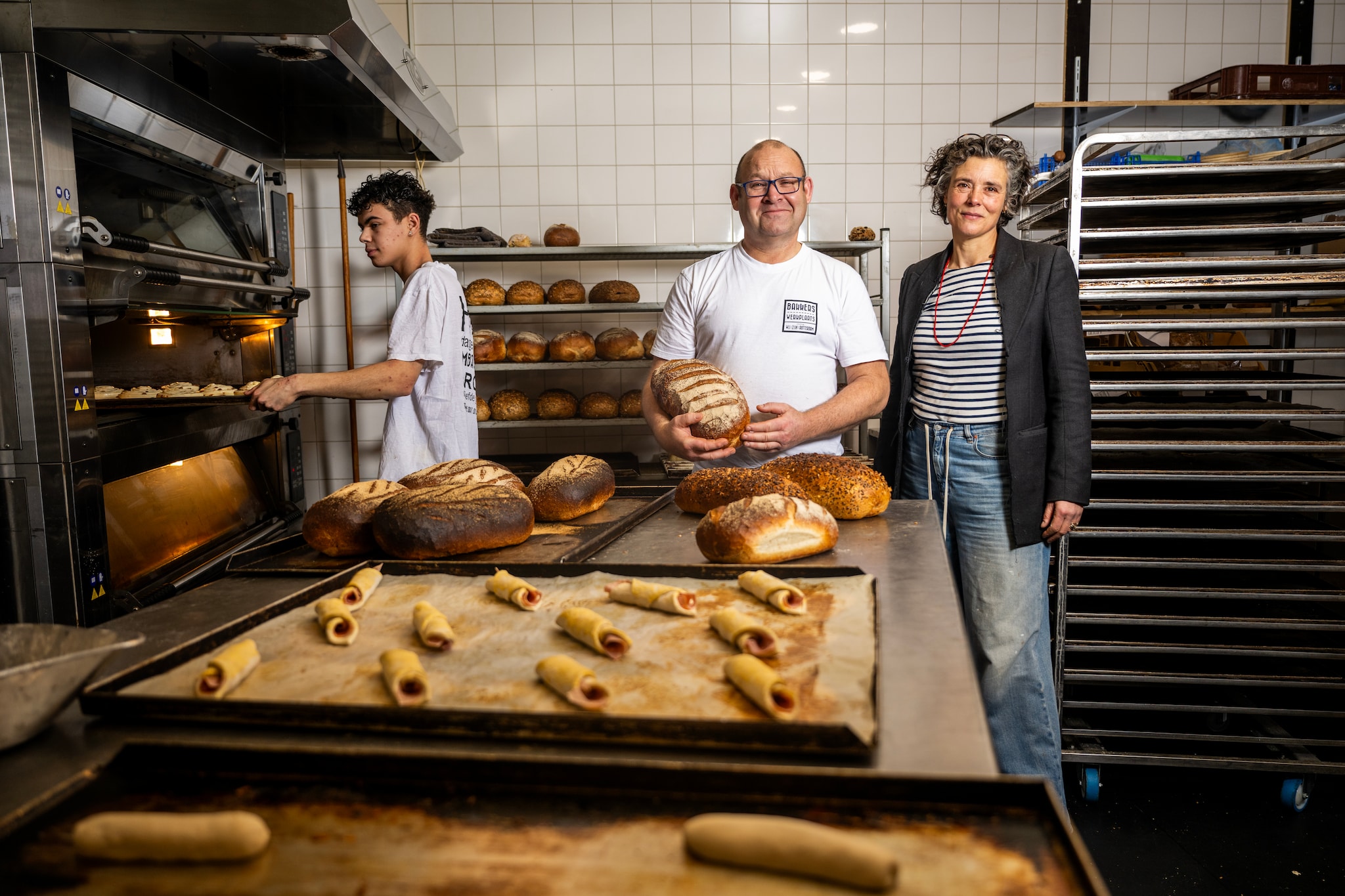 Bakkerswerkplaats in Rotterdam; Pierre (L). Lisette (R). - mensen met afstand tot de arbeidsmarkt opleidt tot bakker. Ze hebben ook een winkel. Frank de Roo
