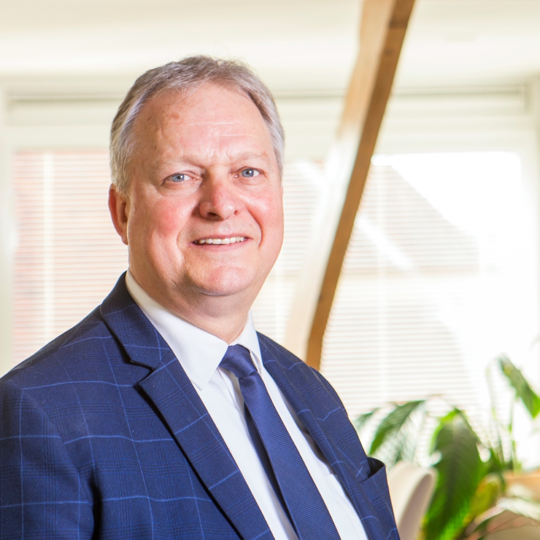 mkb dreigt op te draaien voor gat van 1 miljard overheid kijk eens naar eigen organisatie