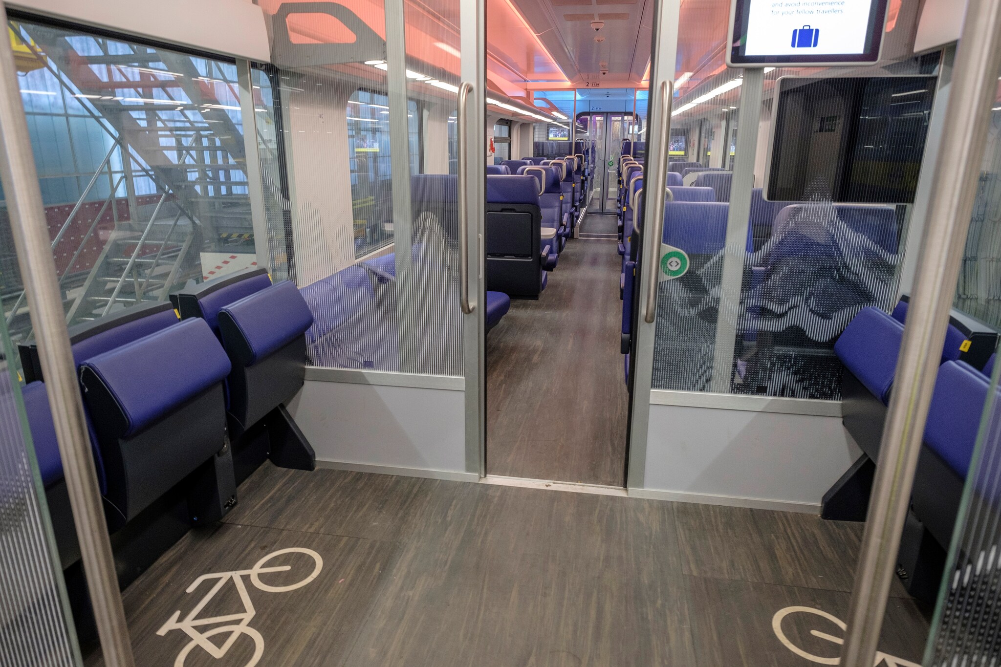 De gloednieuwe Intercity Nieuwe Generatie is prima geschikt voor het vervoer van lichte goederen. Foto: Marco Okhuizen De gloednieuwe Intercity Nieuwe Generatie is prima geschikt voor het vervoer van lichte goederen. Foto: Marco Okhuizen