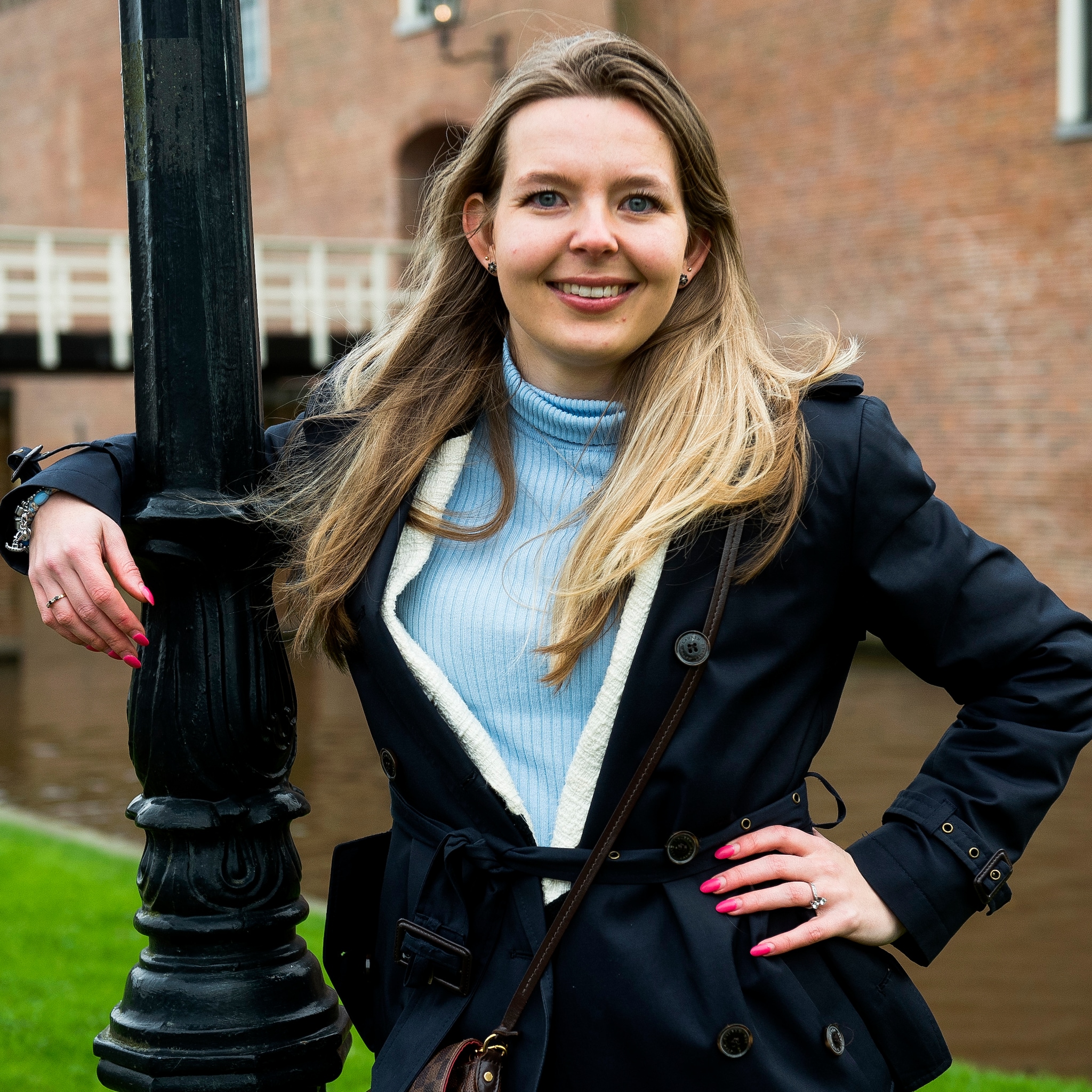emma 25 runt succesvol bedrijf en studeert om nog een droom waar te maken heel heftig
