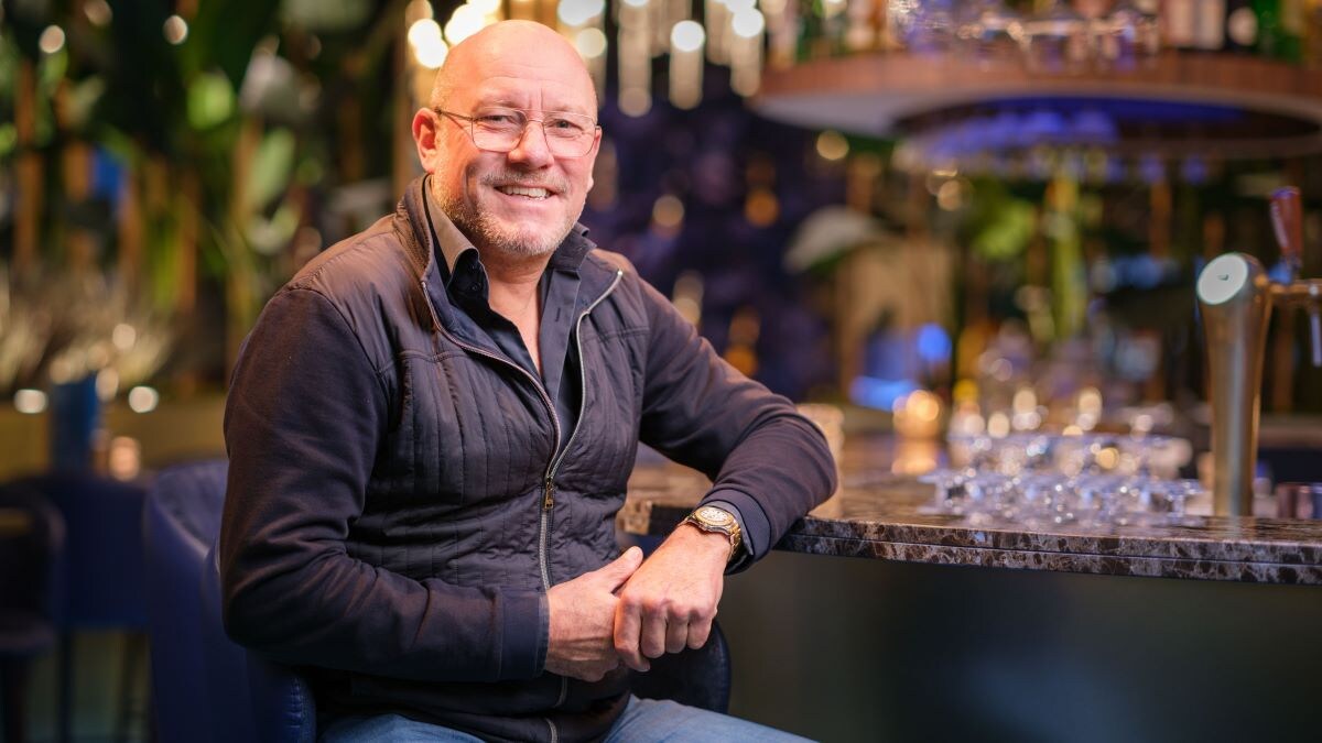Horecaondernemer Bjorn van Dijl in zijn Kita. Horecaondernemer Bjorn van Dijl in zijn Kita.