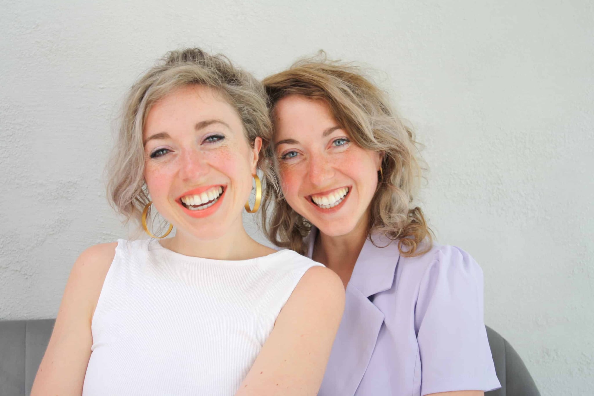 Jasmijn (links) en zus Lyla Kok. Nina.care