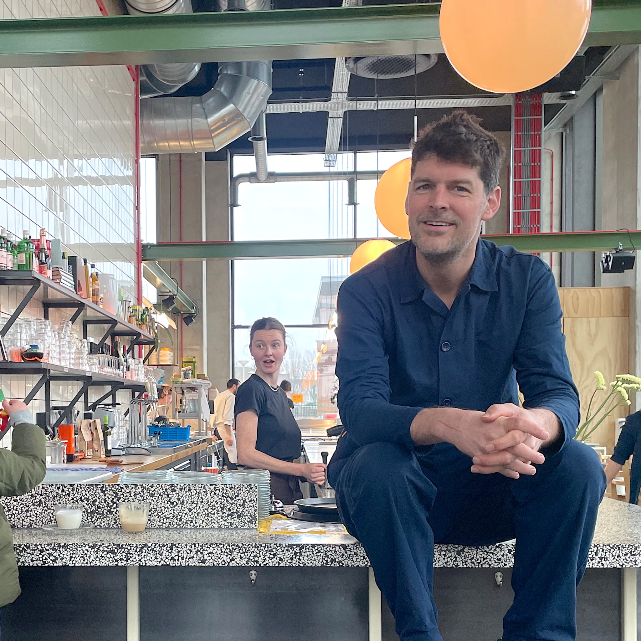 van hobbybakker tot 2500 broden per week zo werd lard breebaart hit in amsterdam noord
