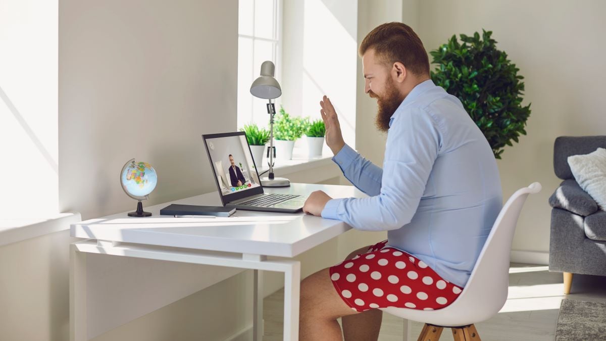 Man werkt thuis. Shutterstock