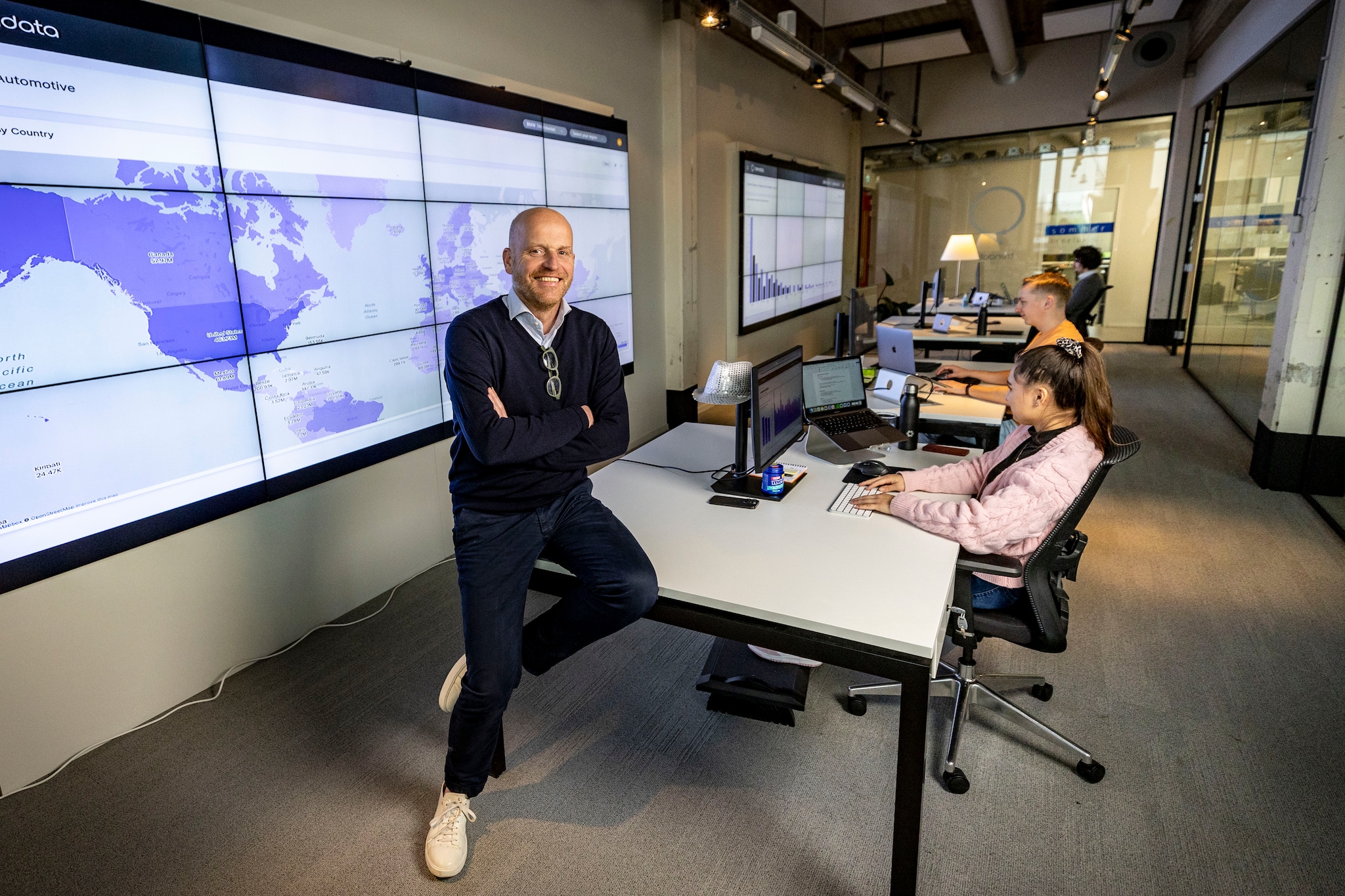 Een inkijkje bij datacenter Trendata, waar zelfs NASA naar verluidt jaloers op is. Op de foto eigenaar Martijn Huve. Een inkijkje bij datacenter Trendata, waar zelfs NASA naar verluidt jaloers op is. Op de foto eigenaar Martijn Huve. Foto: Robin Hilberink